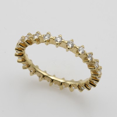 27052712a - Memoryring mit Brillanten, GG 585/000, 23 Brill. rundum gef. zus. ca. 0.70 ct Weiß/ ...