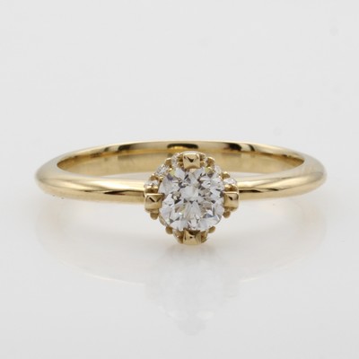 Image Ring mit Brillanten, GG 585/000, Solitär in Krappenf. ca. 0.42 ct Weiß/p seitl. ...