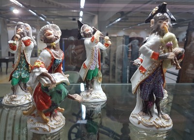 27052753i - Die Affenkapelle, 21 Figuren und Notenständer, Meissen, Entw. J.J. Kaendler 1753/54, ...