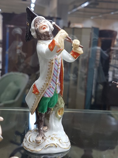27052753s - Die Affenkapelle, 21 Figuren und Notenständer, Meissen, Entw. J.J. Kaendler 1753/54, ...
