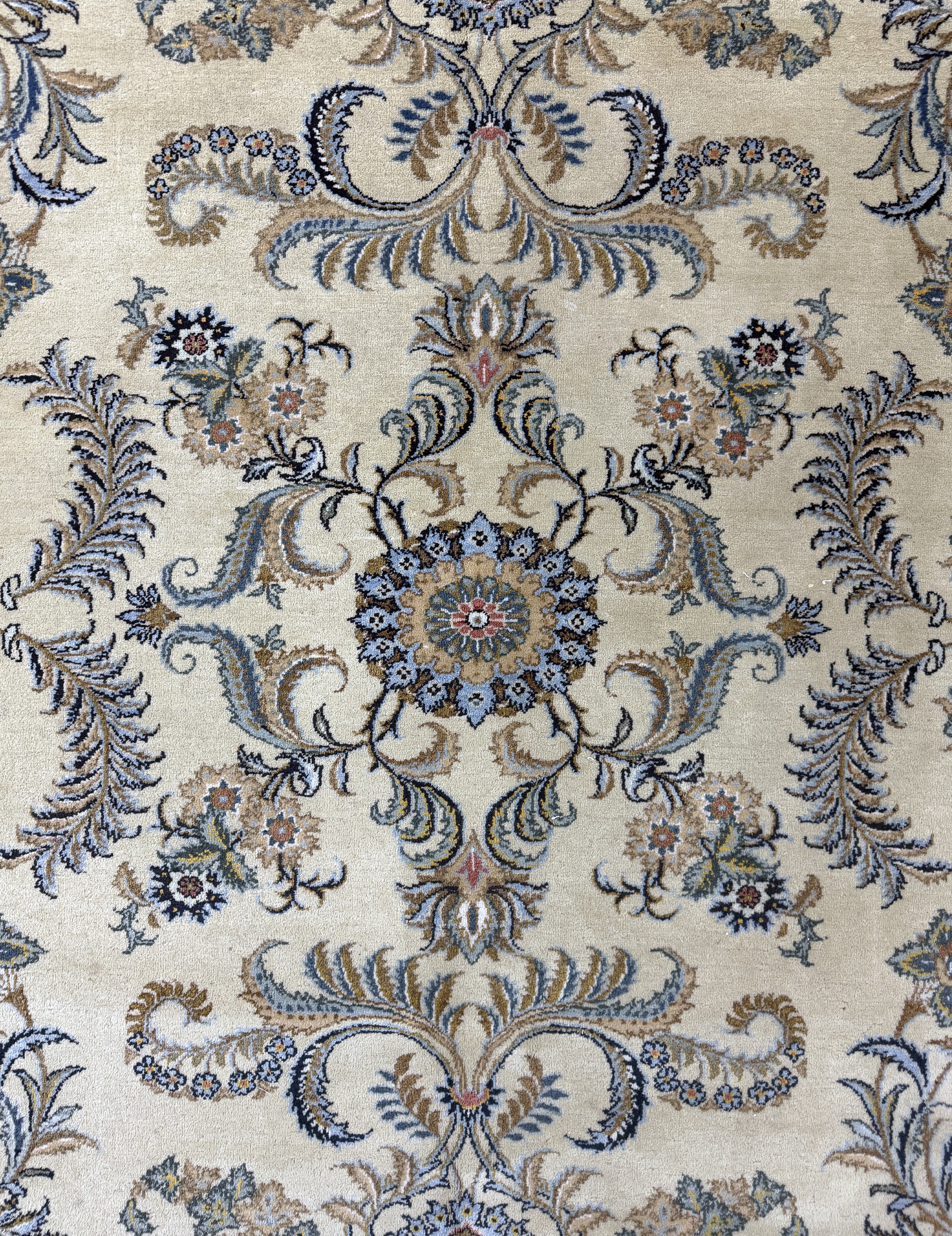 Detail e: Keschan alt, Persien, Mitte 20.Jhd, Wolle auf Baumwolle, ca. 400 x 310 cm, EHZ: 2