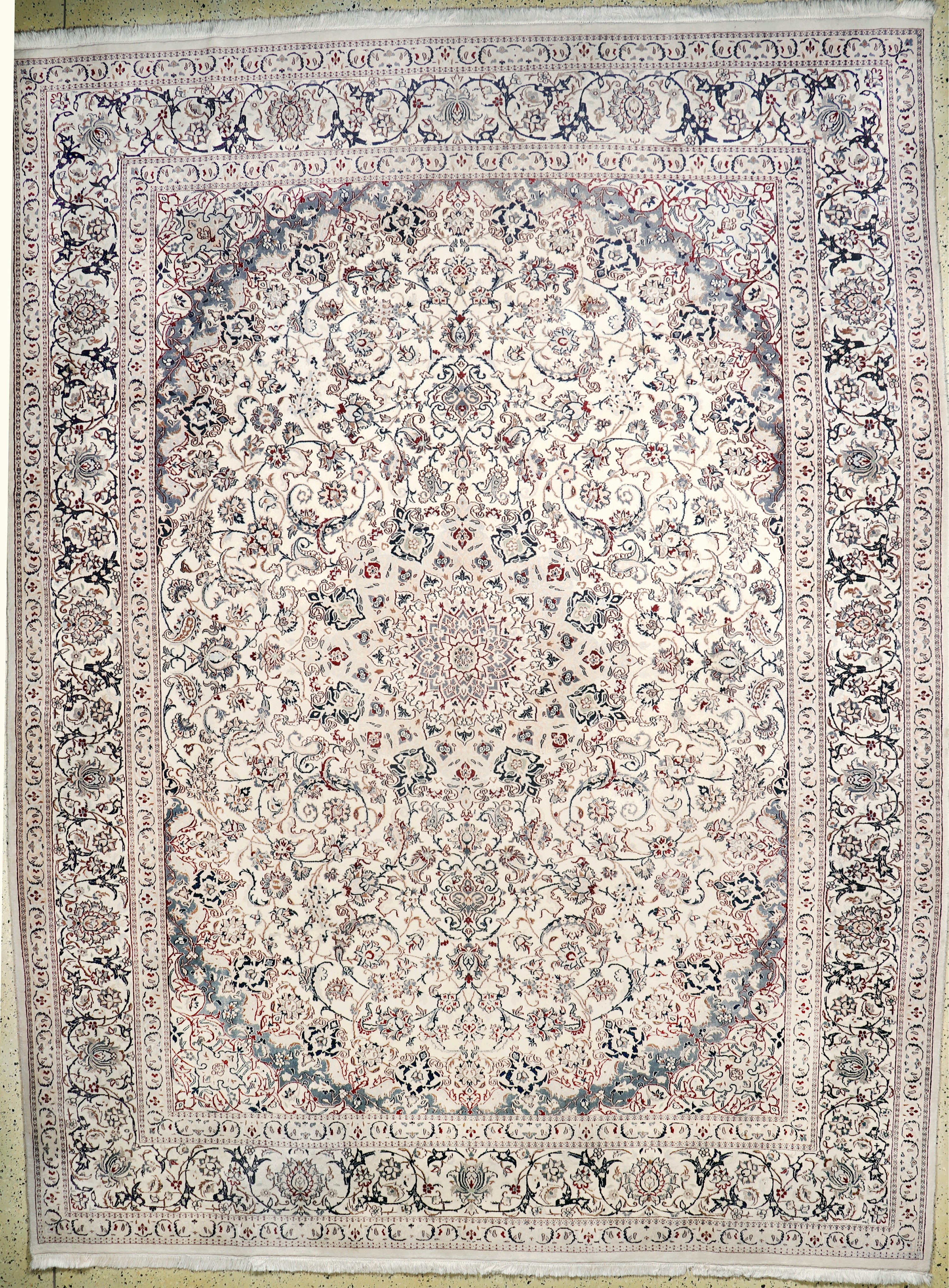 Image 27052940 - Nain, Persien, Ende 20.Jhd, Wolle auf Baumwolle, ca. 395 x 300 cm, EHZ: 2 Schätzpreis: ...