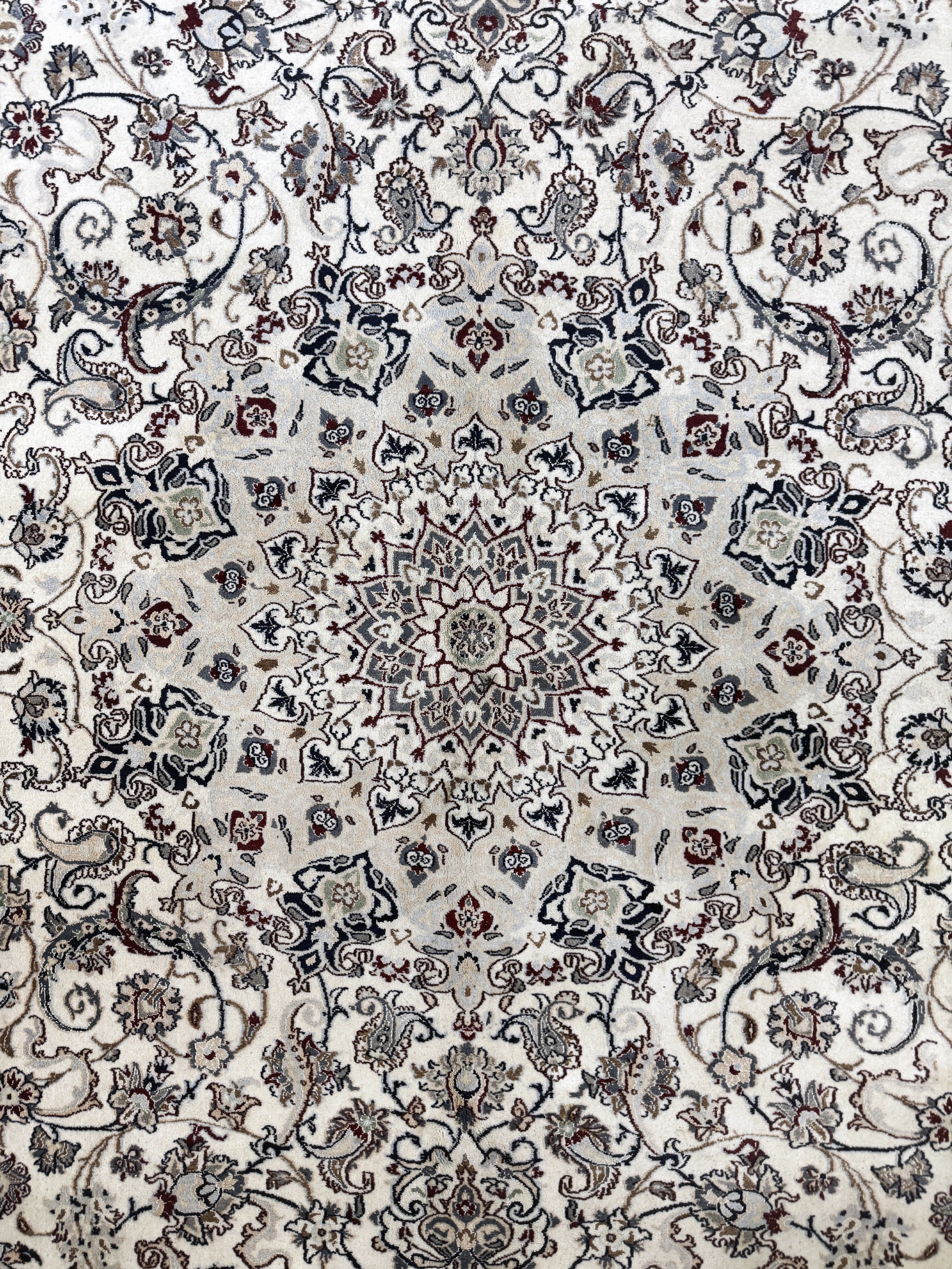 Detail d: Nain, Persien, Ende 20.Jhd, Wolle auf Baumwolle, ca. 395 x 300 cm, EHZ: 2