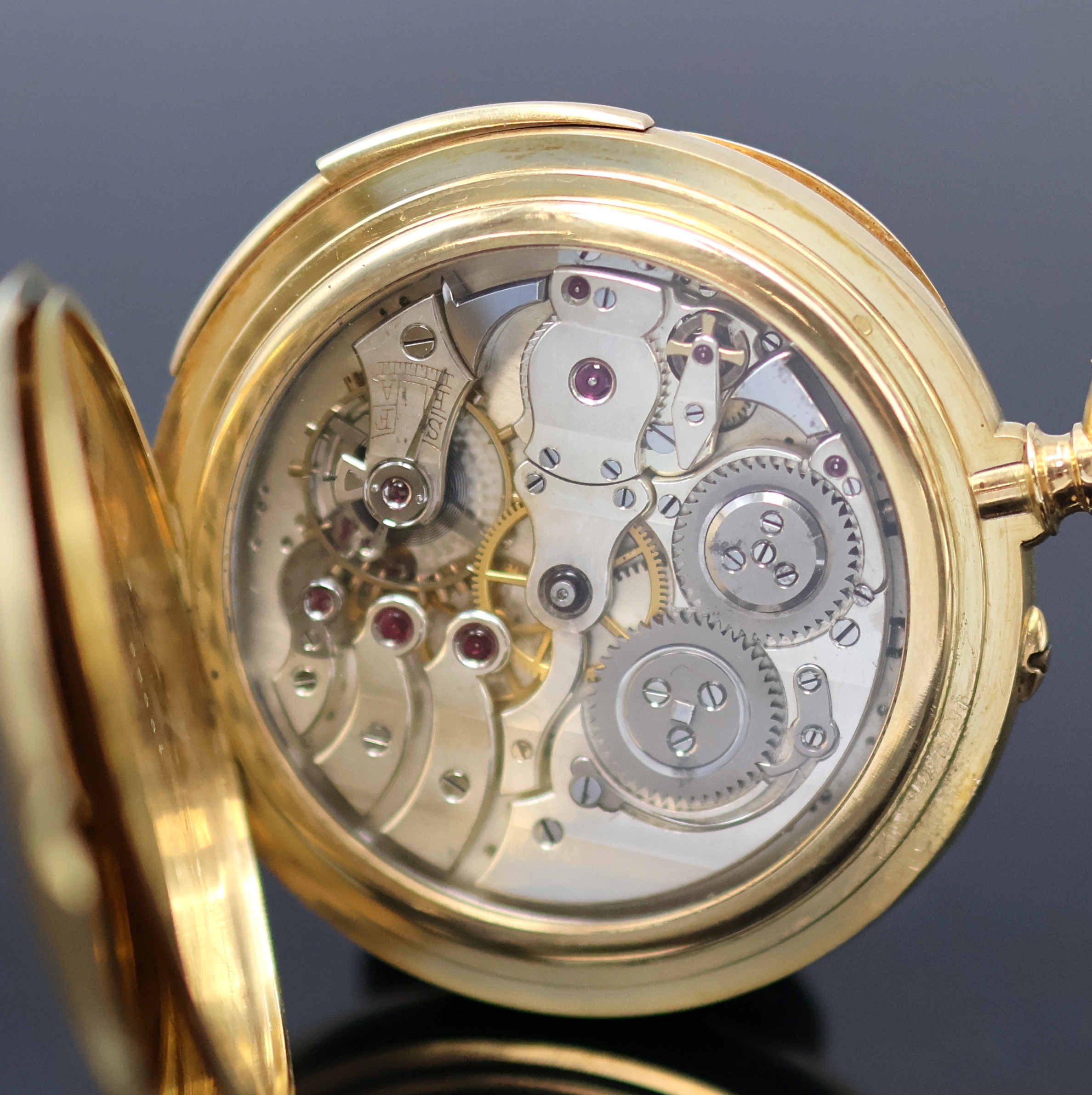 Detail e: CHRONOMETRE PATRIA offene Herrentaschenuhr mit Minutenrepetition in GG 750/000, Schweiz um 1920, großes, guill. 2-Deckel Goldgeh. m. à- Goutte ...