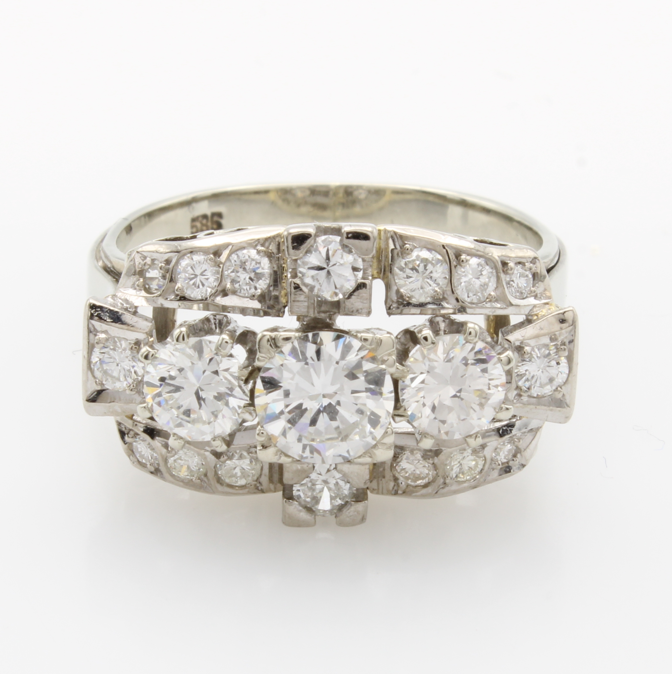 Image 27053067 - Ring mit Brillanten, WG 585/000, 19 Brill. in 3 Reihen gef. zus. ca. 1.24 ct feines ...