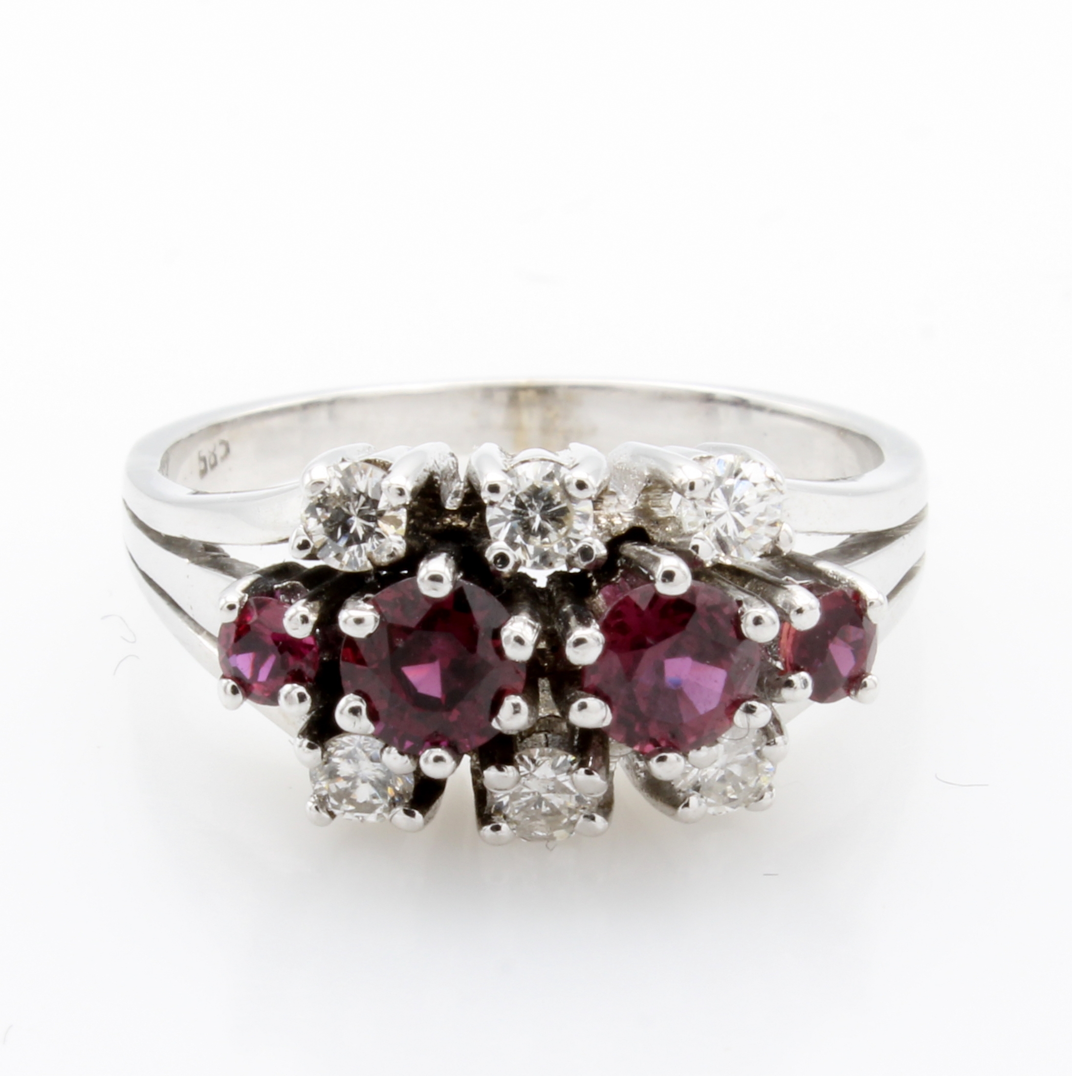 Image 27053070 - Ring mit Rubinen und Brillanten, WG 585/000, 4 Rubine, 6 Brill. zus. ca. 0.24 ct top ...