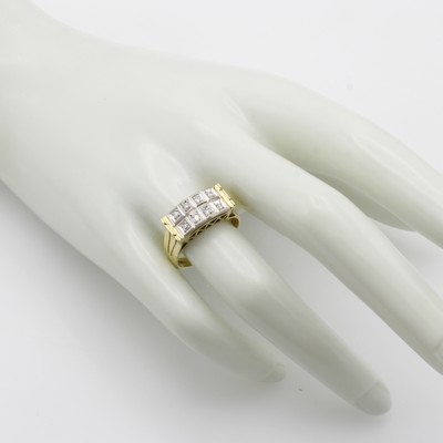 27053073c - Ring mit Diamanten, GG/WG 585/000, 8 Diam. in carréef. Fassungen zus. ca. 0.16 ct ...