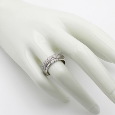 27053086b - Ring ´Liebespaar´ mit Brillanten, WG 750/000, Brill. zus. ca. 0.12 ct feines Weiß/vs, ...