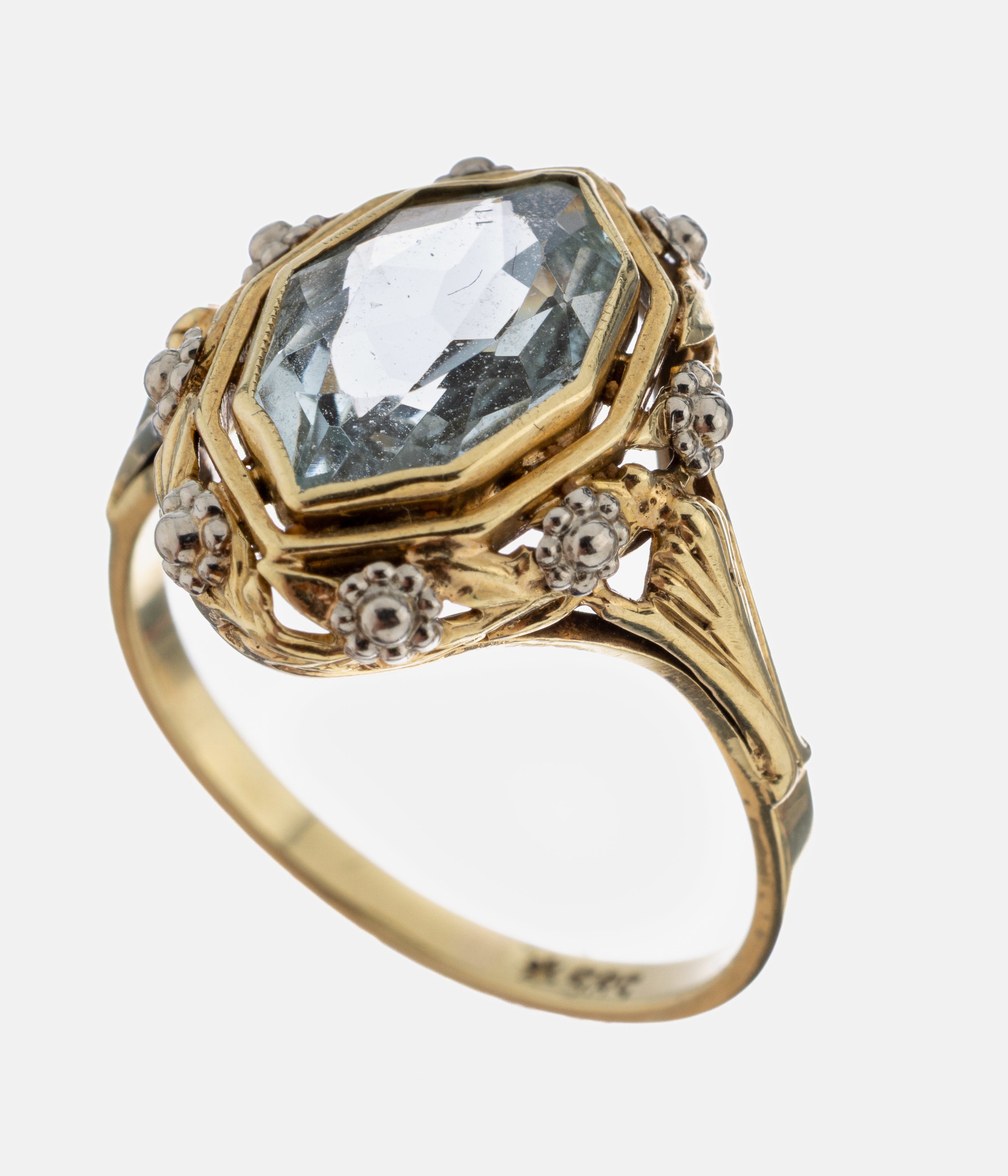 Image 27053118 - 14 kt Gold Aquamarin-Ring, GG/WG 585/000, Ringkopf seitl. durchbrochen mit kl. WG ...