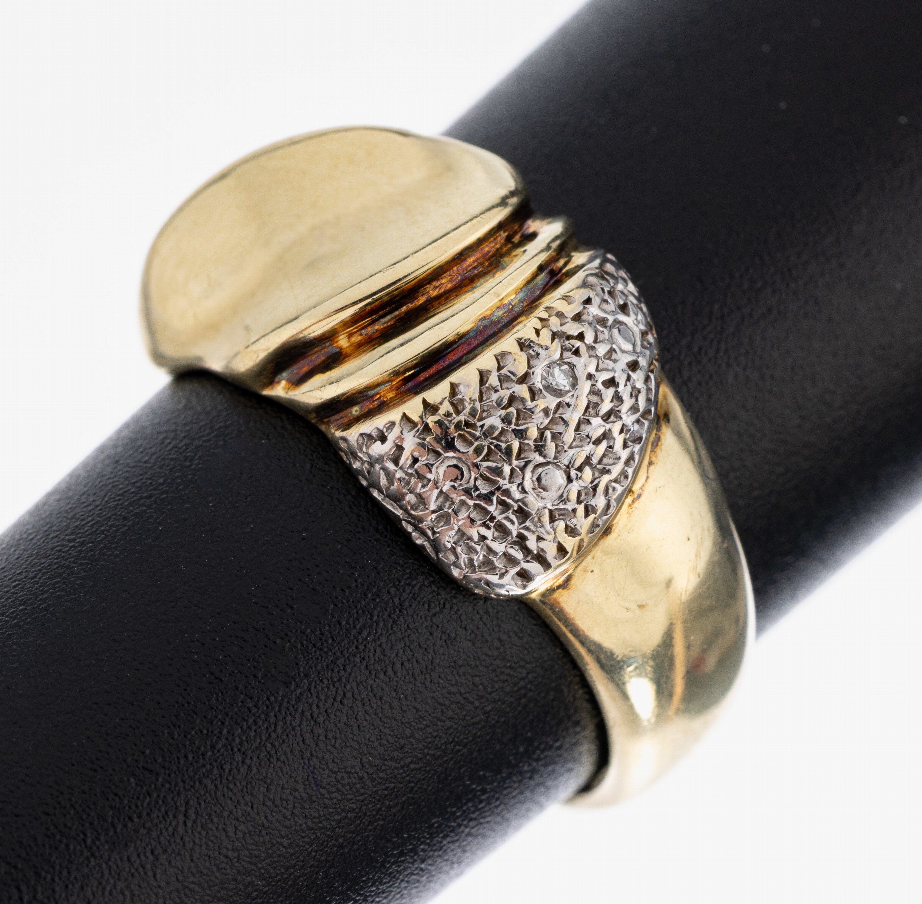 Image 27053141 - 14 kt Gold Diamant-Ring, GG 585/000, part. rhod., 1 kl. 8/8-Diamant, asymmetrisches ...