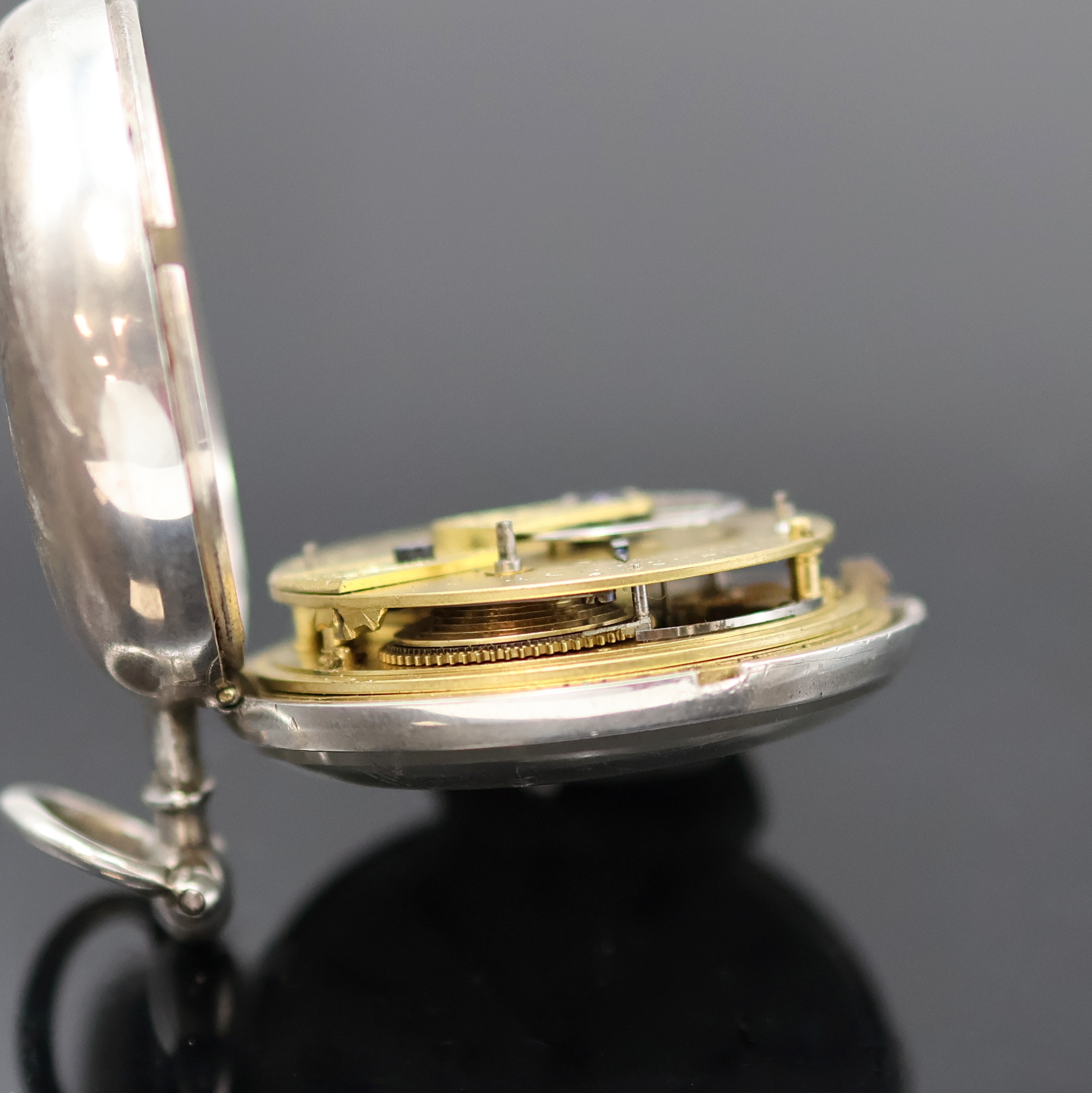 Detail d: BEESLEY Liverpool schwere Ankertaschenuhr im Sterlingsilber Doppelgehäuse, Hallmark London 1840, glatte Geh., Emailzifferbl. riss., kl. Sek. bei 6, ...