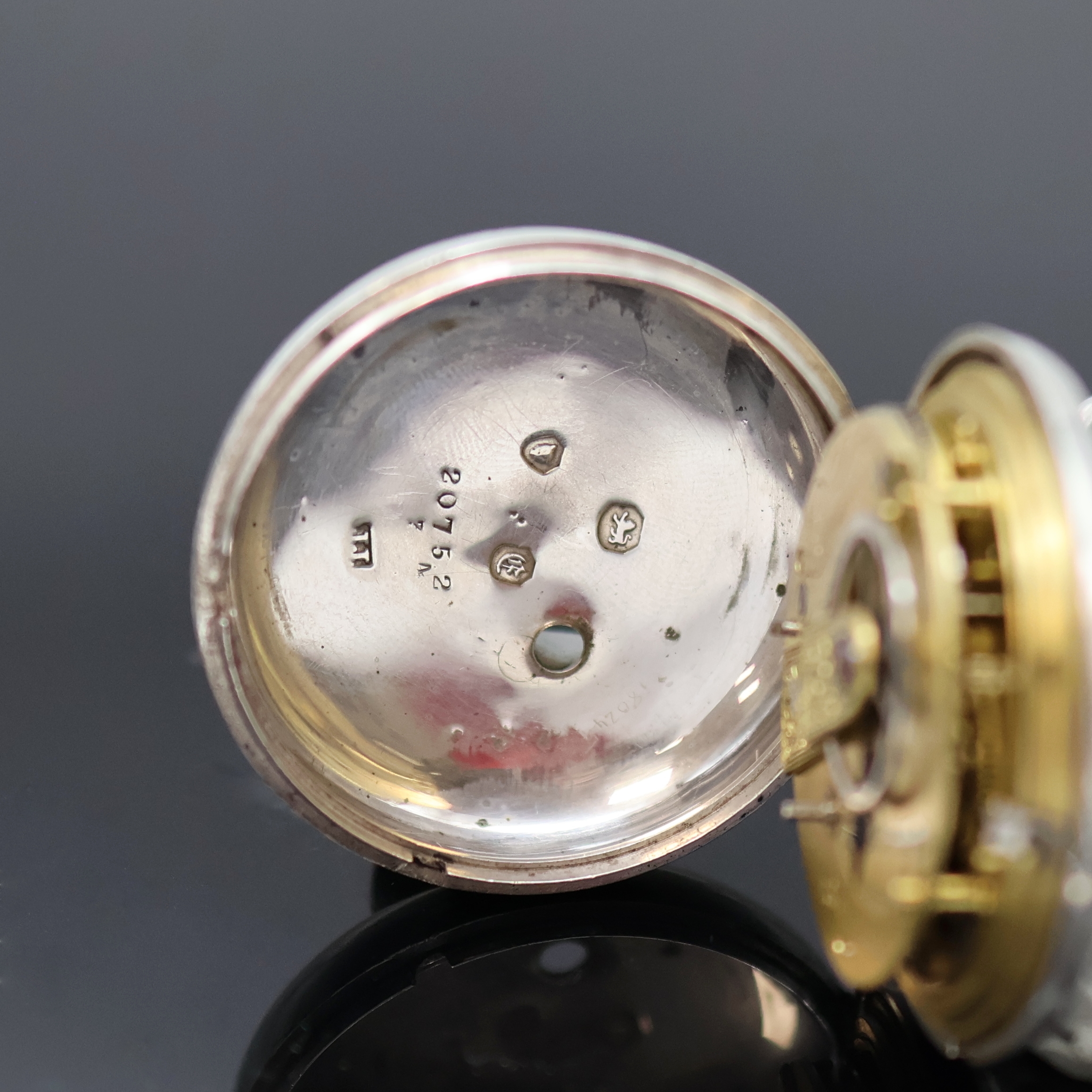 Detail f: BEESLEY Liverpool schwere Ankertaschenuhr im Sterlingsilber Doppelgehäuse, Hallmark London 1840, glatte Geh., Emailzifferbl. riss., kl. Sek. bei 6, ...
