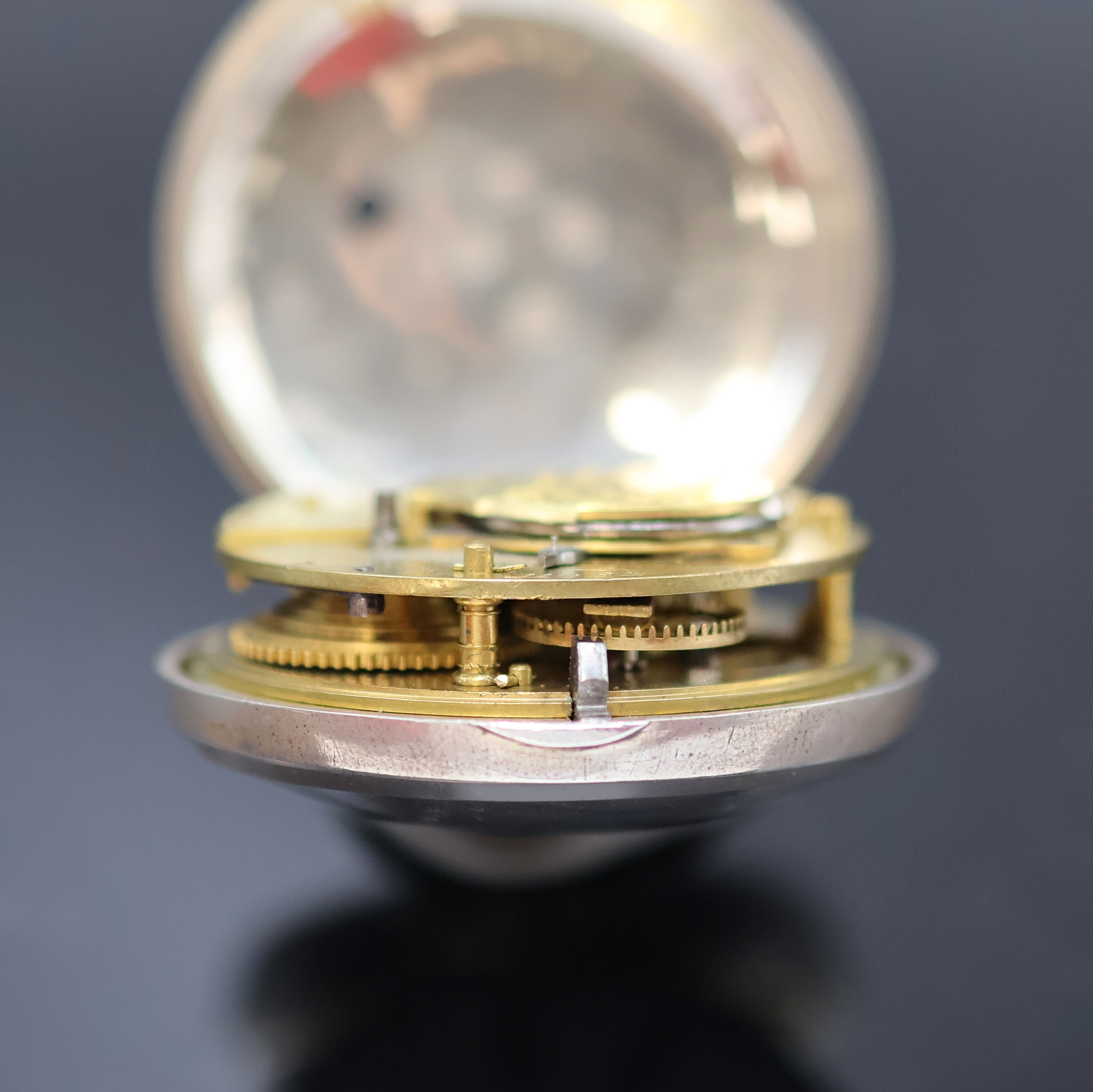 Detail f: Spindeltaschenuhr im Sterlingsilber- Doppelgehäuse Nr. 11082, Hallmark Birmingham 1840, glatte Geh. dell., Emailzifferbl. m. fetten röm. Zahlen ...