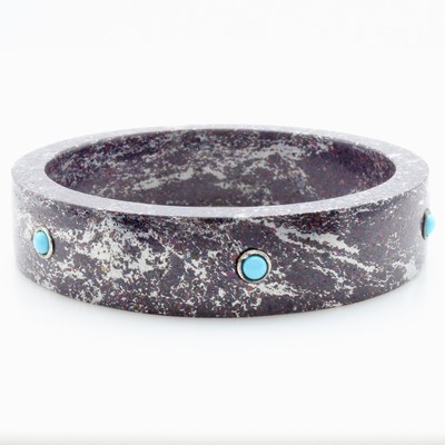 Image Aluminium-Armreif mit Türkisen, auberginefarb. Aluminium, 6 Chin. Türkiscabochons, D. ...