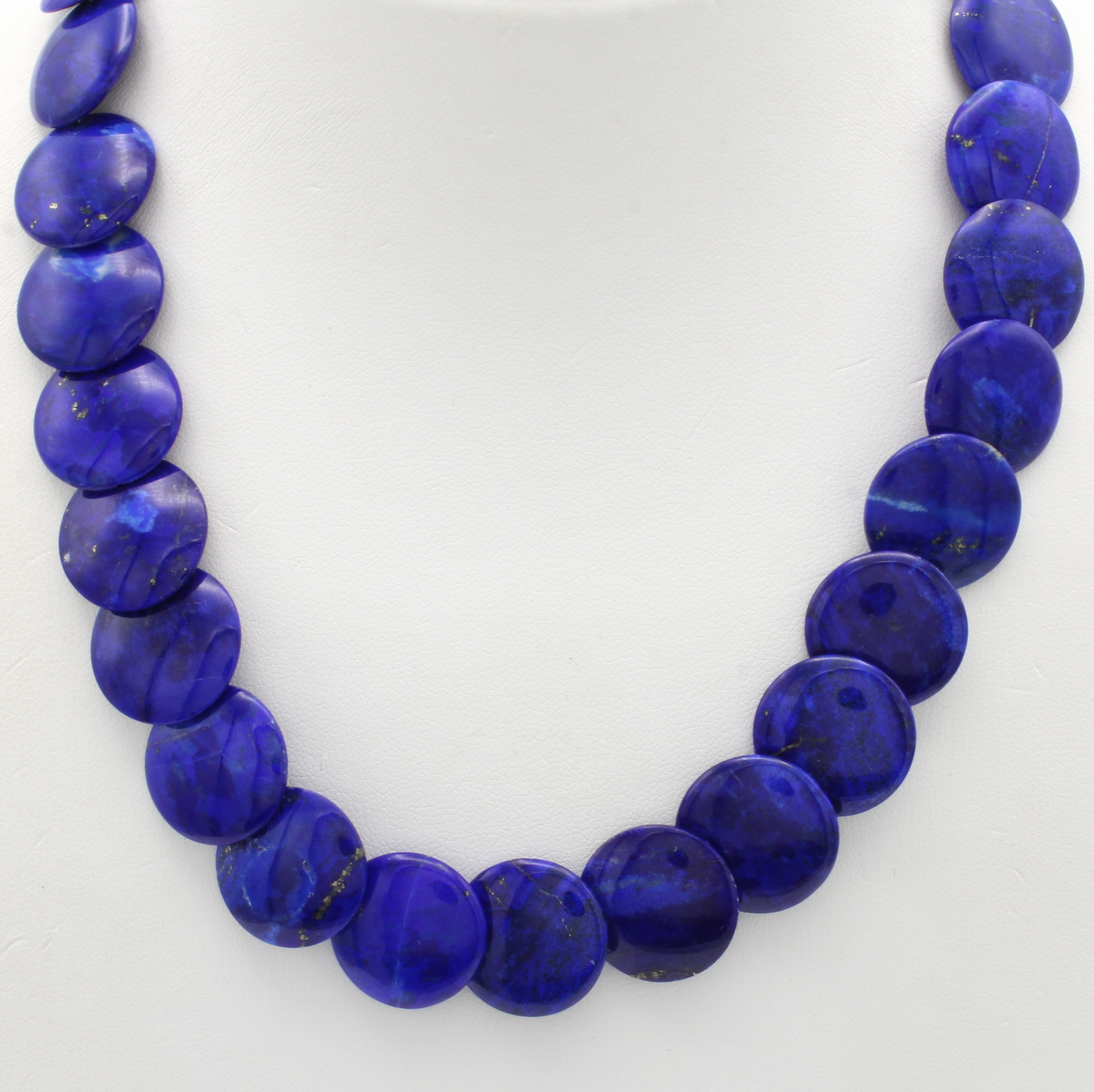 Image 27054049 - Kette mit Lapislazuli, Karabinerschl. verg.,Lapislazulischeiben ca. 18 mm, L. ca. 42 cm ...