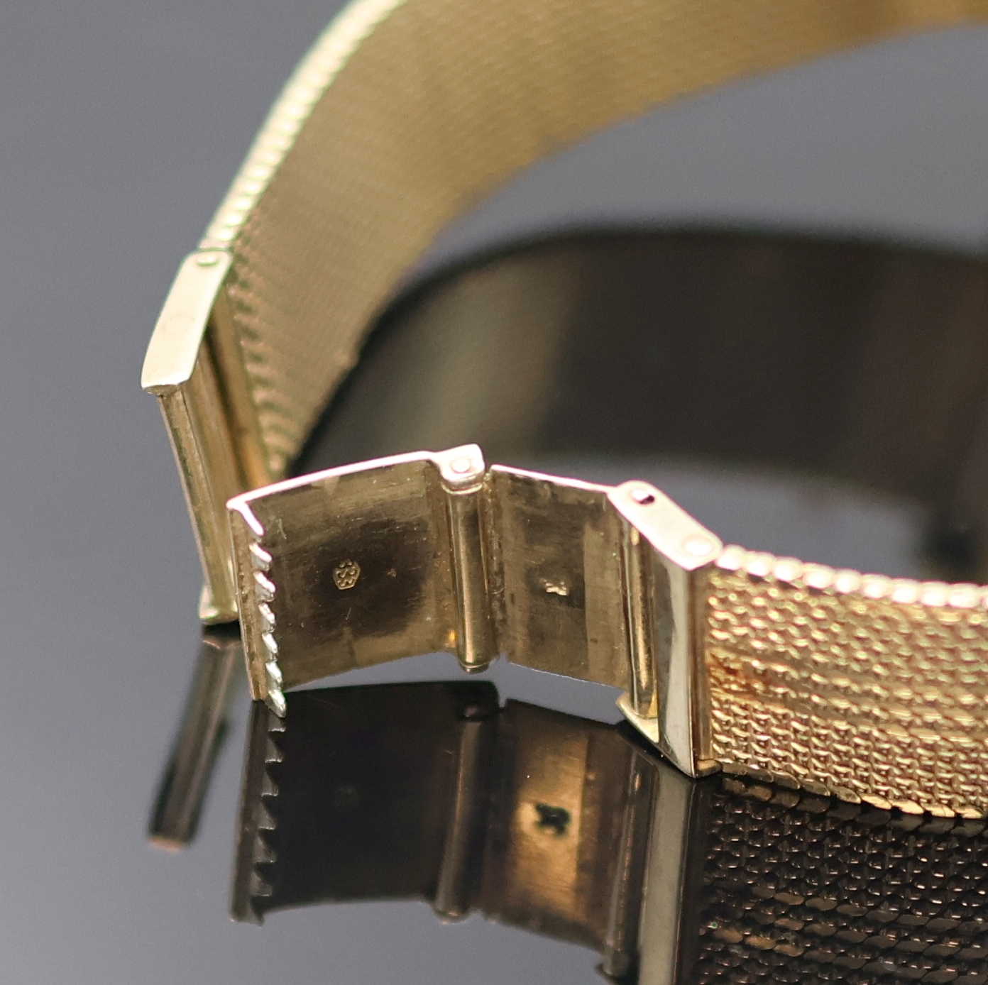 Detail b: OMEGA Seamaster Cosmic vergoldete Armbanduhr Referenz 166.036, Schweiz 1960er Jahre, Automatik, Monocoque-Geh., neutr. Goldband in GG 333/000, ...
