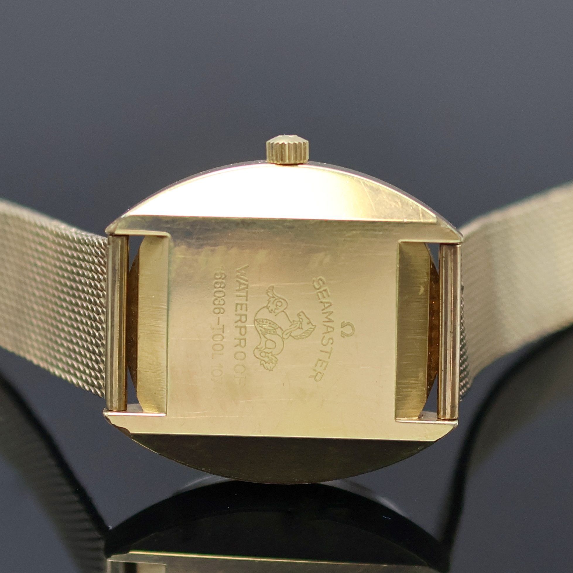 Detail d: OMEGA Seamaster Cosmic vergoldete Armbanduhr Referenz 166.036, Schweiz 1960er Jahre, Automatik, Monocoque-Geh., neutr. Goldband in GG 333/000, ...