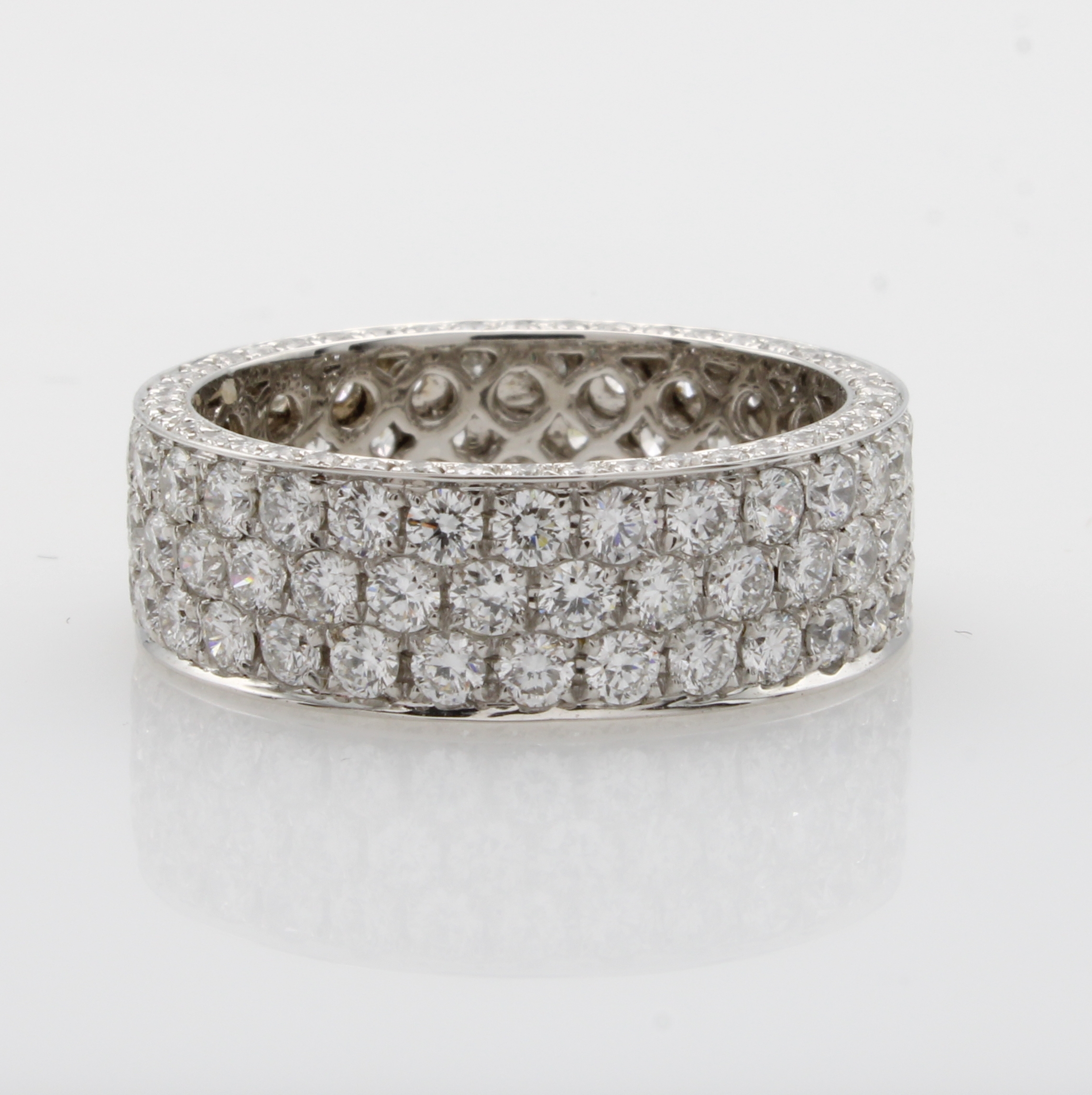 Image 27054235 - Ring mit Brillanten, WG 750/000, 175 Brill. rundum und seitl. bes. zus. ca. 3.54 ct ...