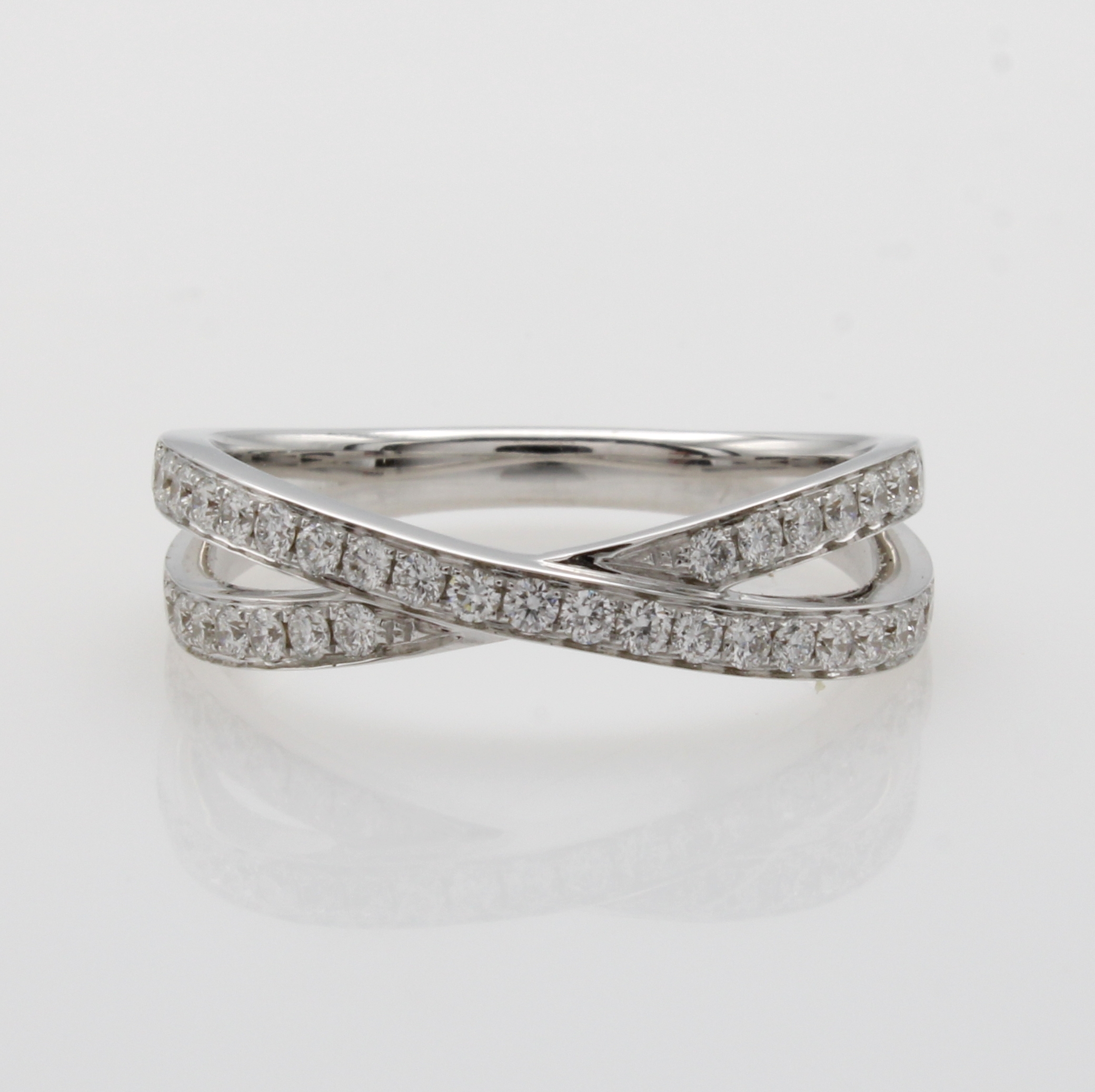 Image 27054284 - Ring mit Brillanten, WG 750/000, Brill. zus. ca. 0.38 ct feines Weiß/si, im ...