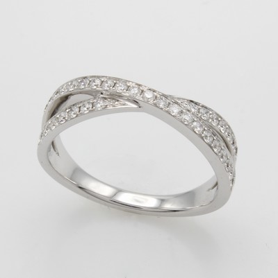 27054284a - Ring mit Brillanten, WG 750/000, Brill. zus. ca. 0.38 ct feines Weiß/si, im ...