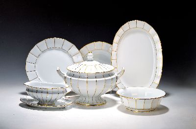 Image Speiseservice für 12 Personen, Form Greque, Fürstenberg, 20. Jh., Porzellan, reiche ...