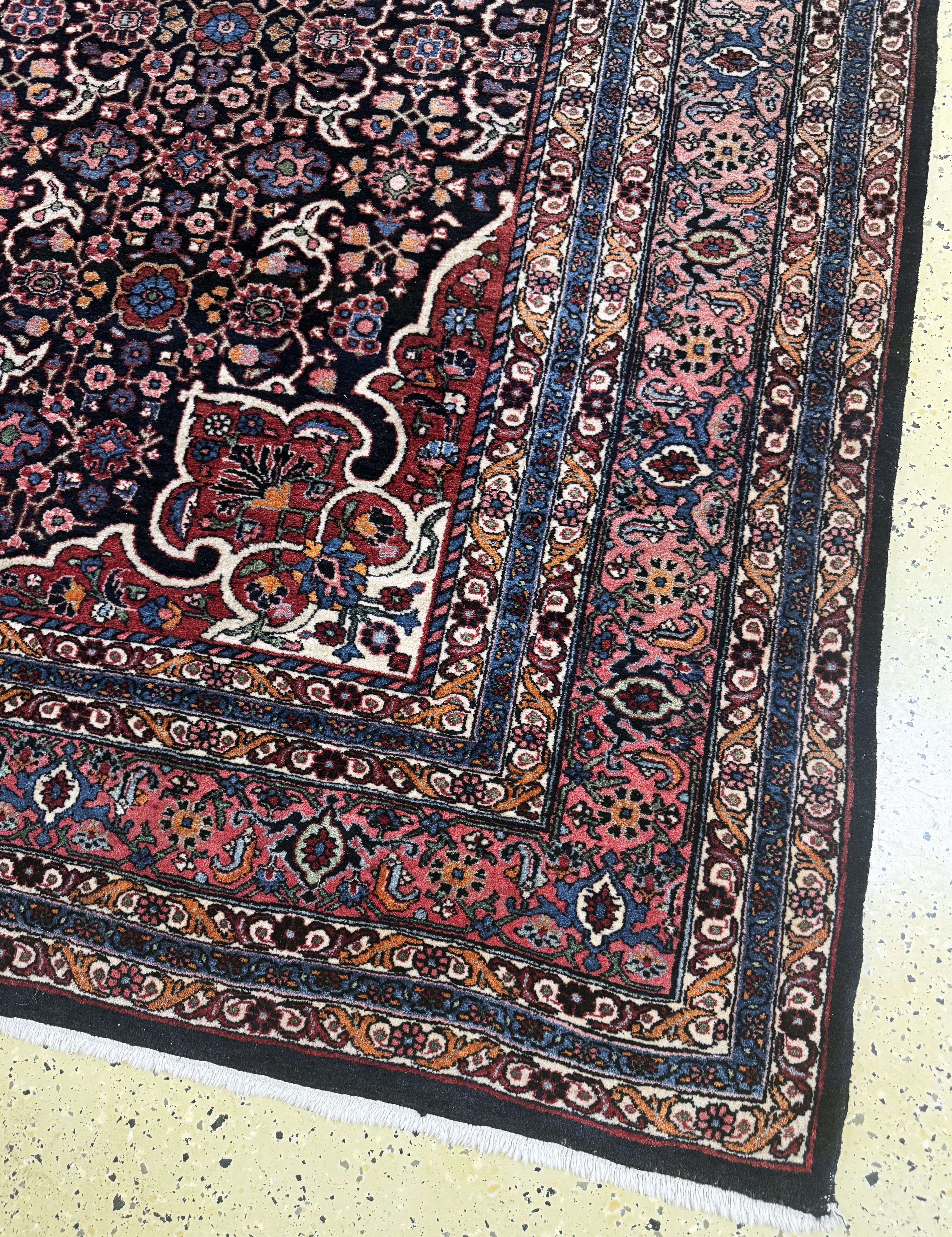 Detail a: Bidjar Kork alt, Persien, Mitte 20.Jhd, Wolle auf Baumwolle, ca. 382 x 266 cm, Reinigungsbedürftig, EHZ: 2(restauriert).