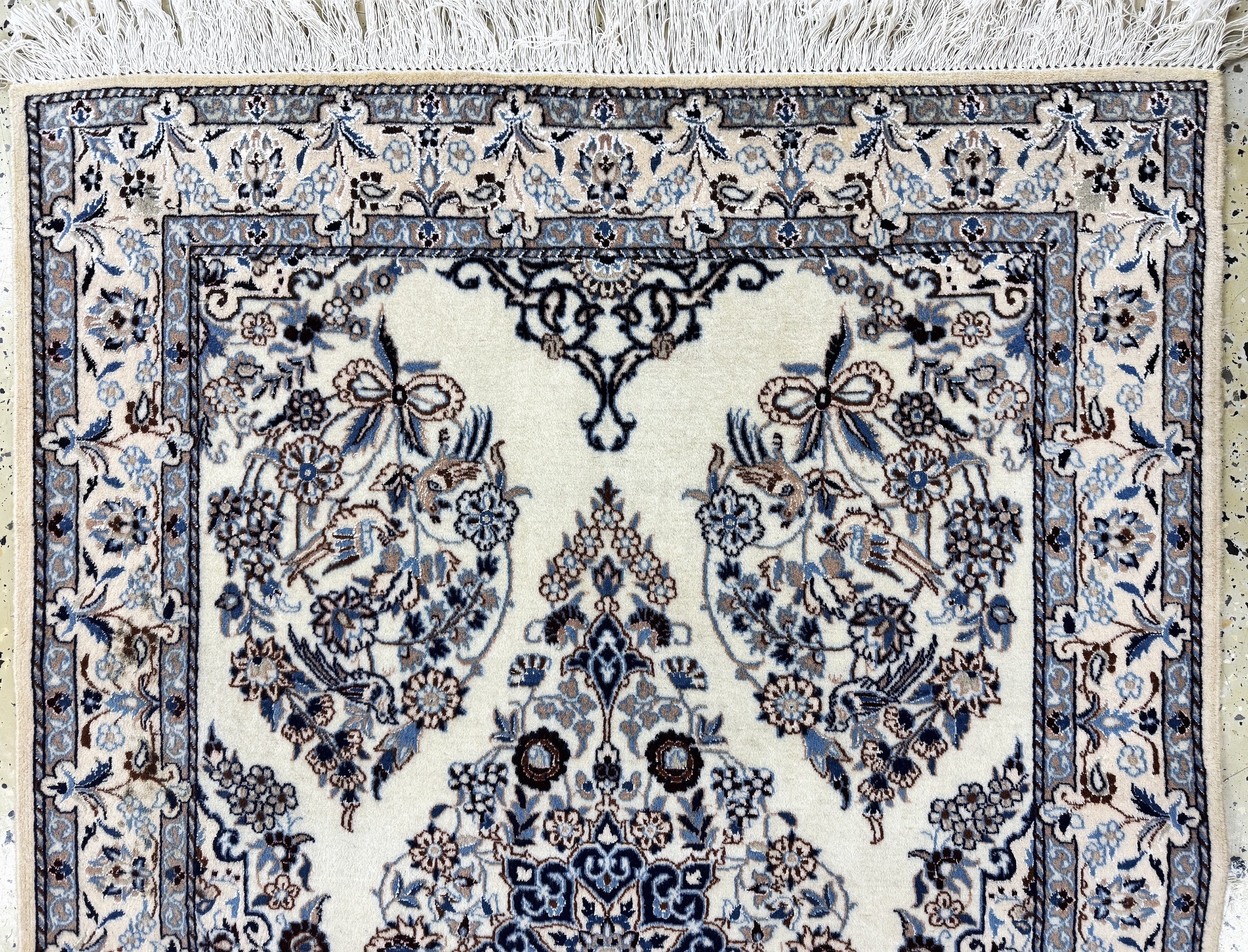 Detail a: 2 Lots Nain fein Persien, Ende 20.Jhd, Korkwolle mit Seide, ca. 148 x 96 cm, EHZ: 2(kleiner Fleck), ca. 650.000 Kn/qm.