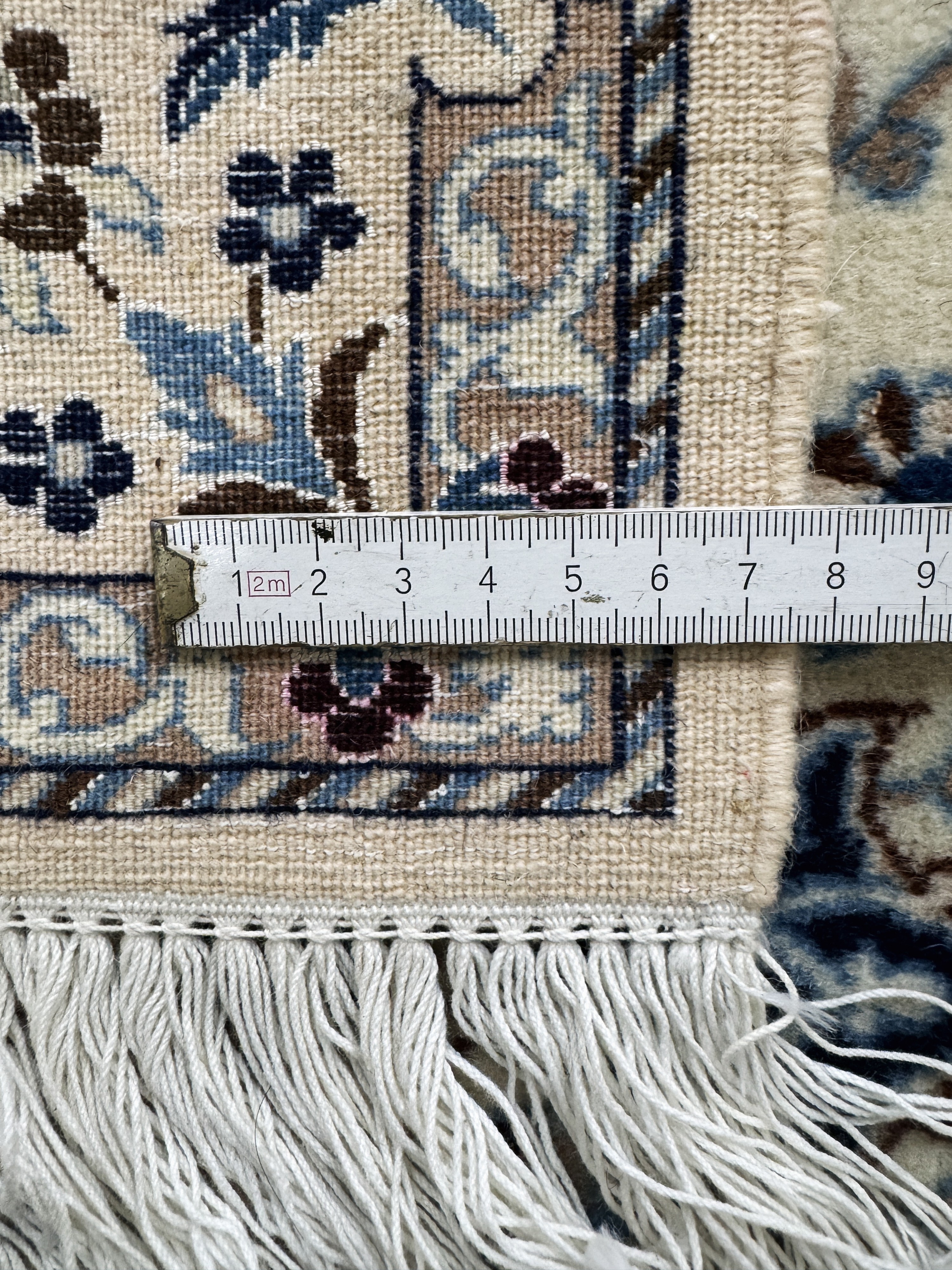 Detail d: 2 Lots Nain fein Persien, Ende 20.Jhd, Korkwolle mit Seide, ca. 148 x 96 cm, EHZ: 2(kleiner Fleck), ca. 650.000 Kn/qm.