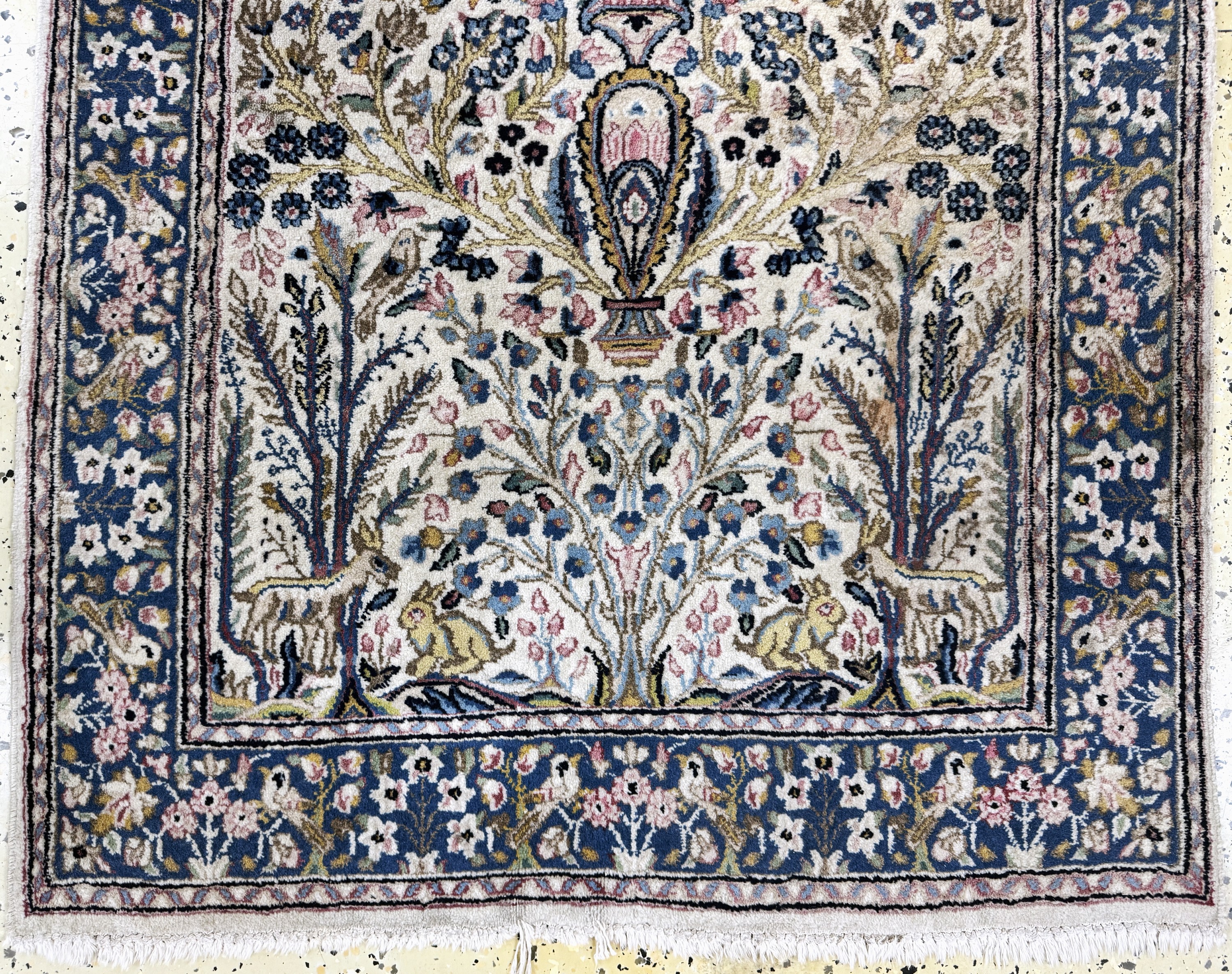 Detail b: 2 Lots Kerman fein, Persien, Ende 20.Jhd, Wolle auf Baumwolle, ca. 154 x 90 cm, Reinigungsbedürftig, EHZ: 2