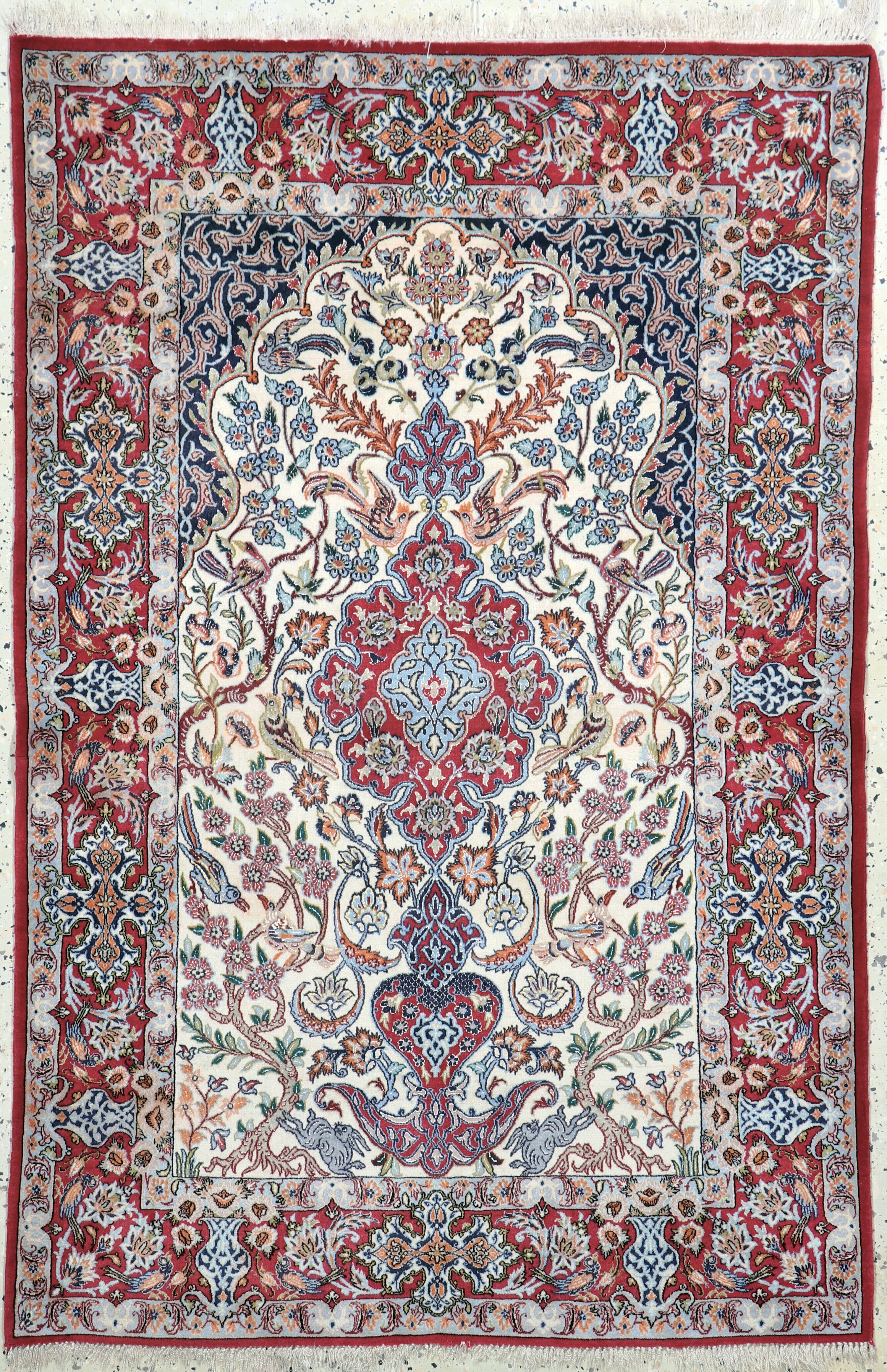 Image 27054528 - Esfahan fein, Persien, Ende 20.Jhd, Korkwolle mit und auf Seide, ca. 167 x 108 cm,ca. ...