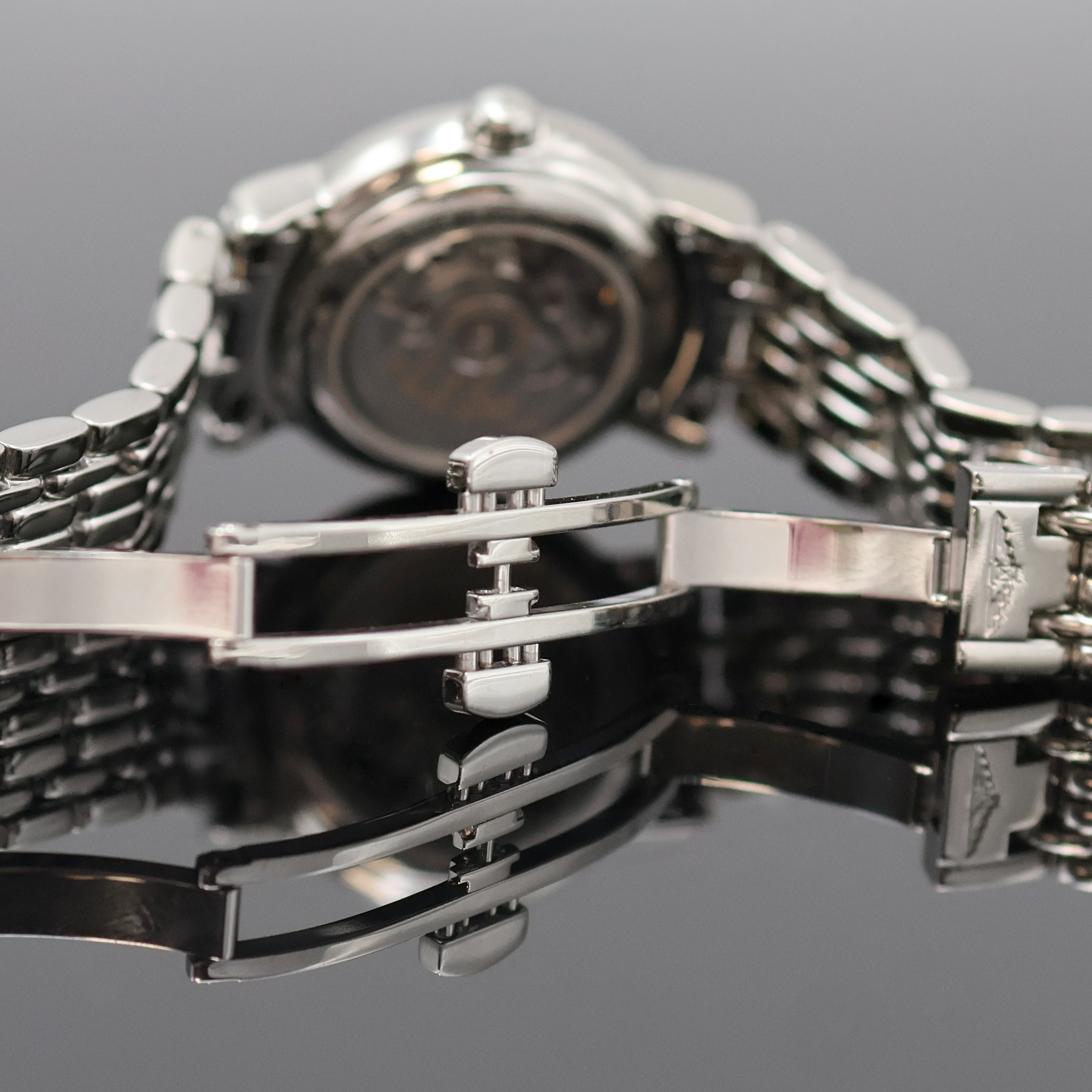 Detail e: LONGINES Presence Damenarmbanduhr in Stahl Referenz L4.321.4, Schweiz um 2010, Automatik, beids. vergl. Geh. inkl. orig. Gliederband m. dopp. ...