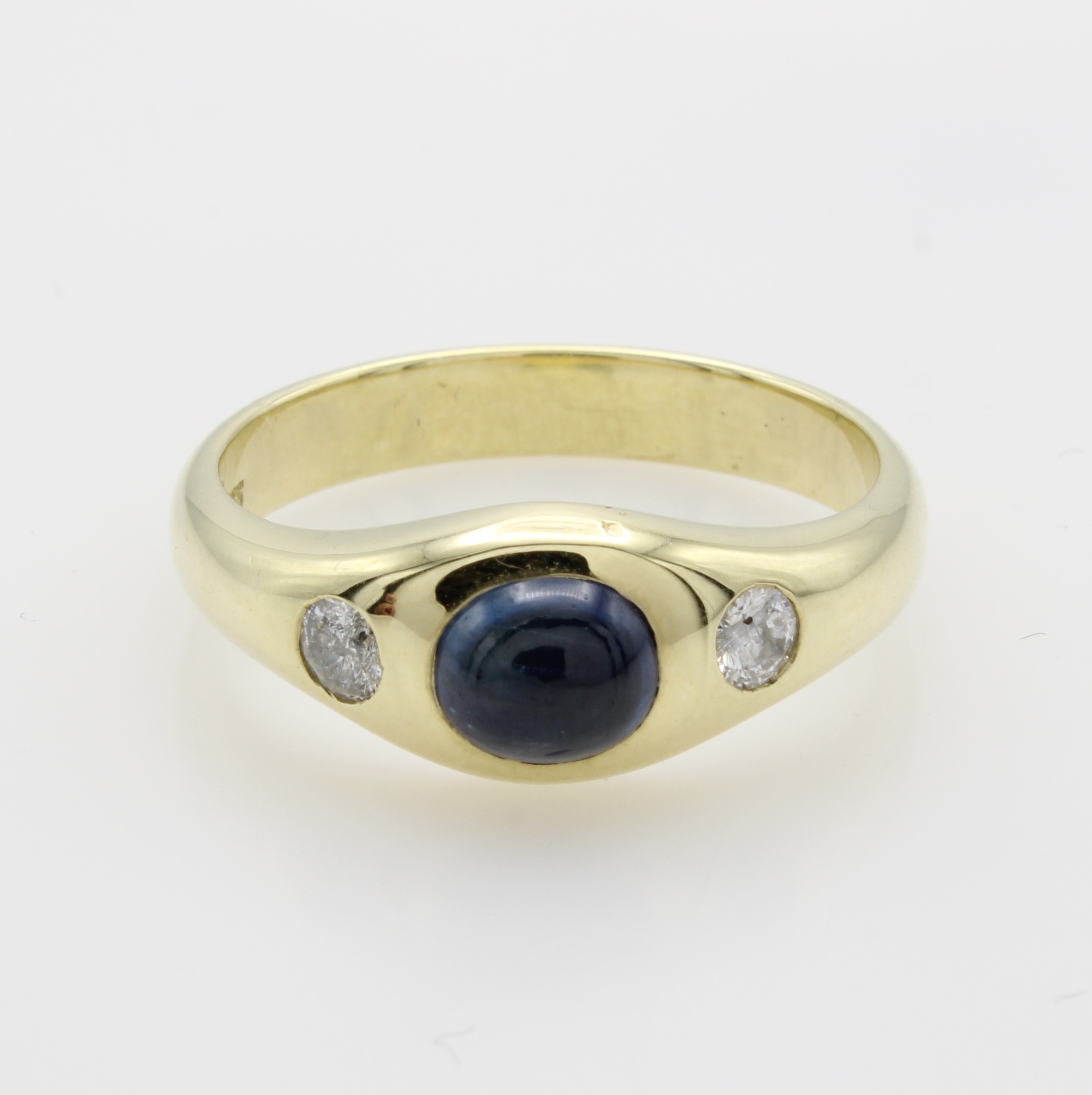 Image 27054569 - Ring mit Saphir und Brillanten, GG 585/000, Saphircabochon ca. 1.6 ct, 2 Brill. zus. ca. ...