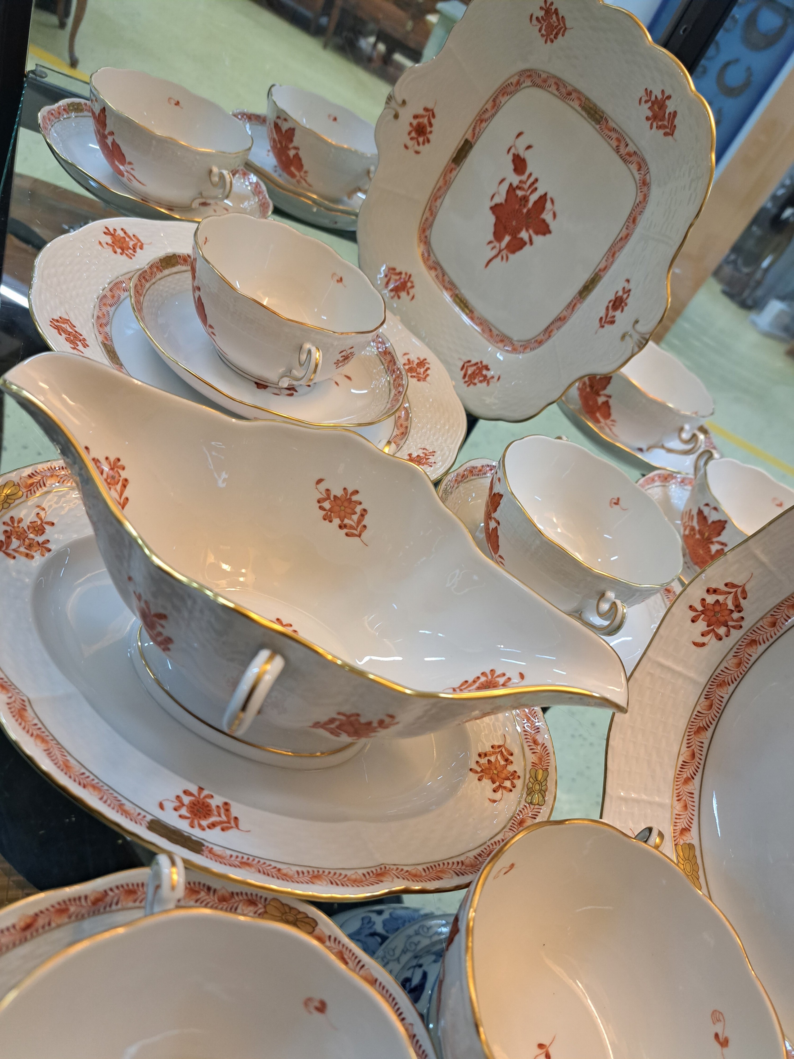 Detail f: Kaffeeservice, Herend Ungarn, Dekor Apponiy eisenrot, Kanne, Zuckerdose, Milchkännchen, 12 Tassen mit Untertassen, 12 Kuchenteller