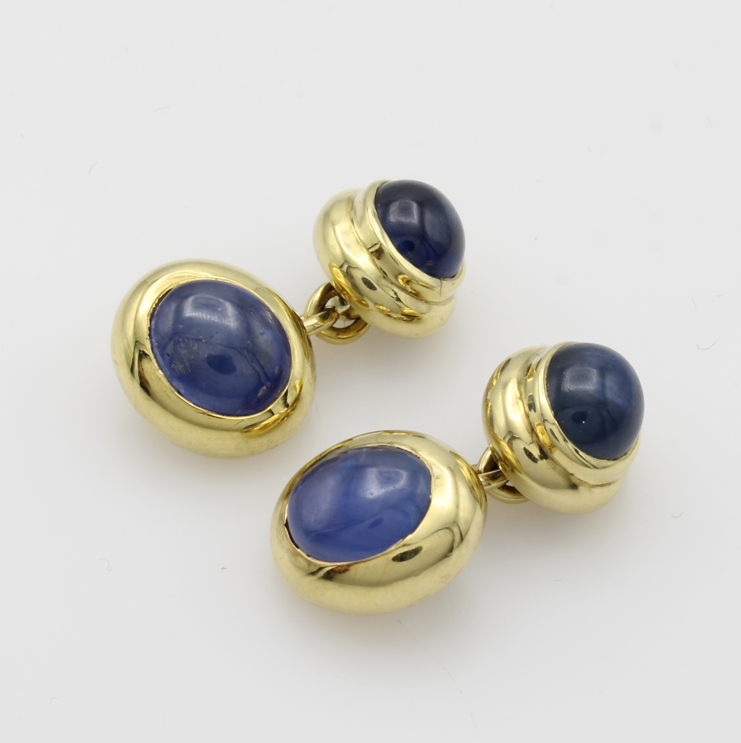 Image 27054593 - Paar Manschettenknöpfe mit Saphiren, GG 585/000, 4 Saphircabochons zus. ca. 6 ct, ...