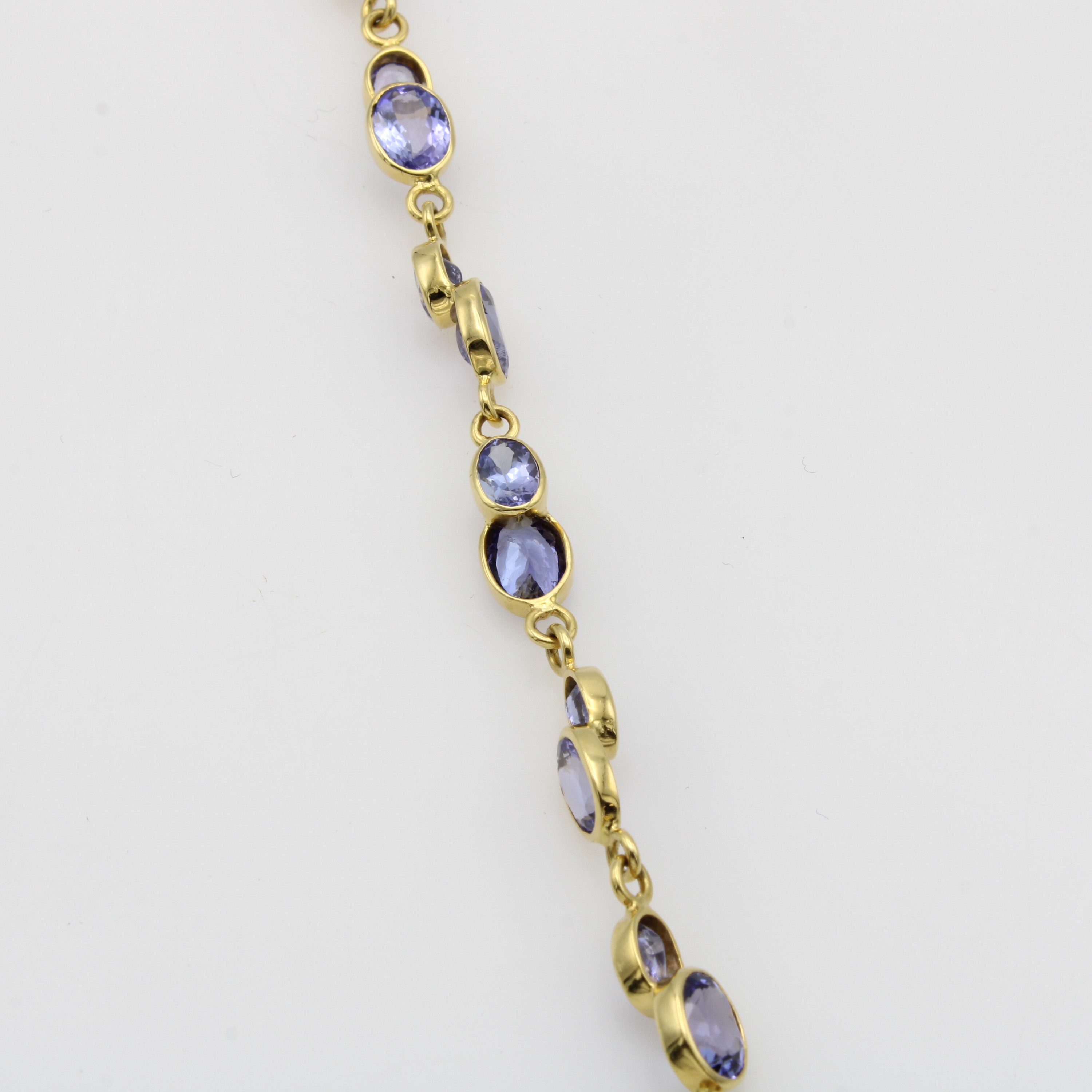 Image 27054594 - Armband mit Tansaniten, GG 585/000, ovale Tansanite versetzt gefasst zus. ca. 12 ct, ...