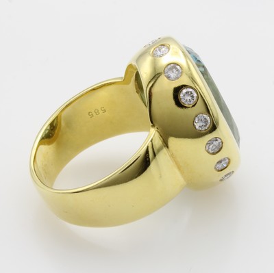 27054513a - Ring mit Aquamarin und Brillanten, GG 585/000, ovaler Aquam. ca. 12.51 ct, Brill. ...