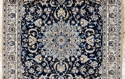 27054526b - Nain fein(9 La), Persien, Mitte 20.Jhd, Korkwolle mit Seide, ca. 192 x 120 cm, ca. ...