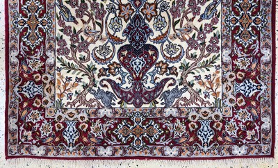 27054528c - Esfahan fein, Persien, Ende 20.Jhd, Korkwolle mit und auf Seide, ca. 167 x 108 cm,ca. ...