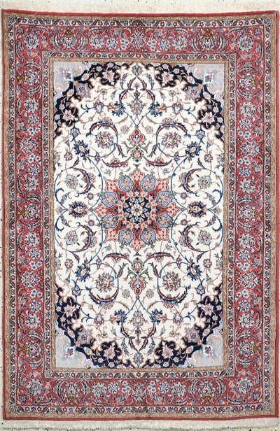 Image Esfahan fein, Persien, Ende 20.Jhd, Korkwolle auf Seide, ca. 163 x 111 cm, ca. 1,0Mio. ...