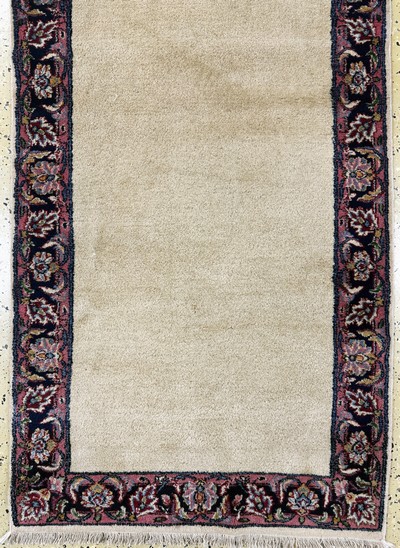 27054537d - Kerman fein, Persien, Mitte 20.Jhd, Wolle auf Baumwolle, ca. 406 x 101 cm, EHZ: 2 ...