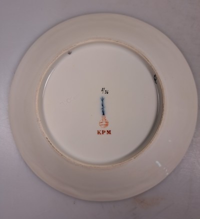 27054567b - Tasse mit Untertasse, KPM Berlin, Modell Kurland, Rand türkisfarben mit Matt- und ...