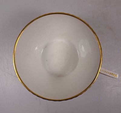 27054567c - Tasse mit Untertasse, KPM Berlin, Modell Kurland, Rand türkisfarben mit Matt- und ...