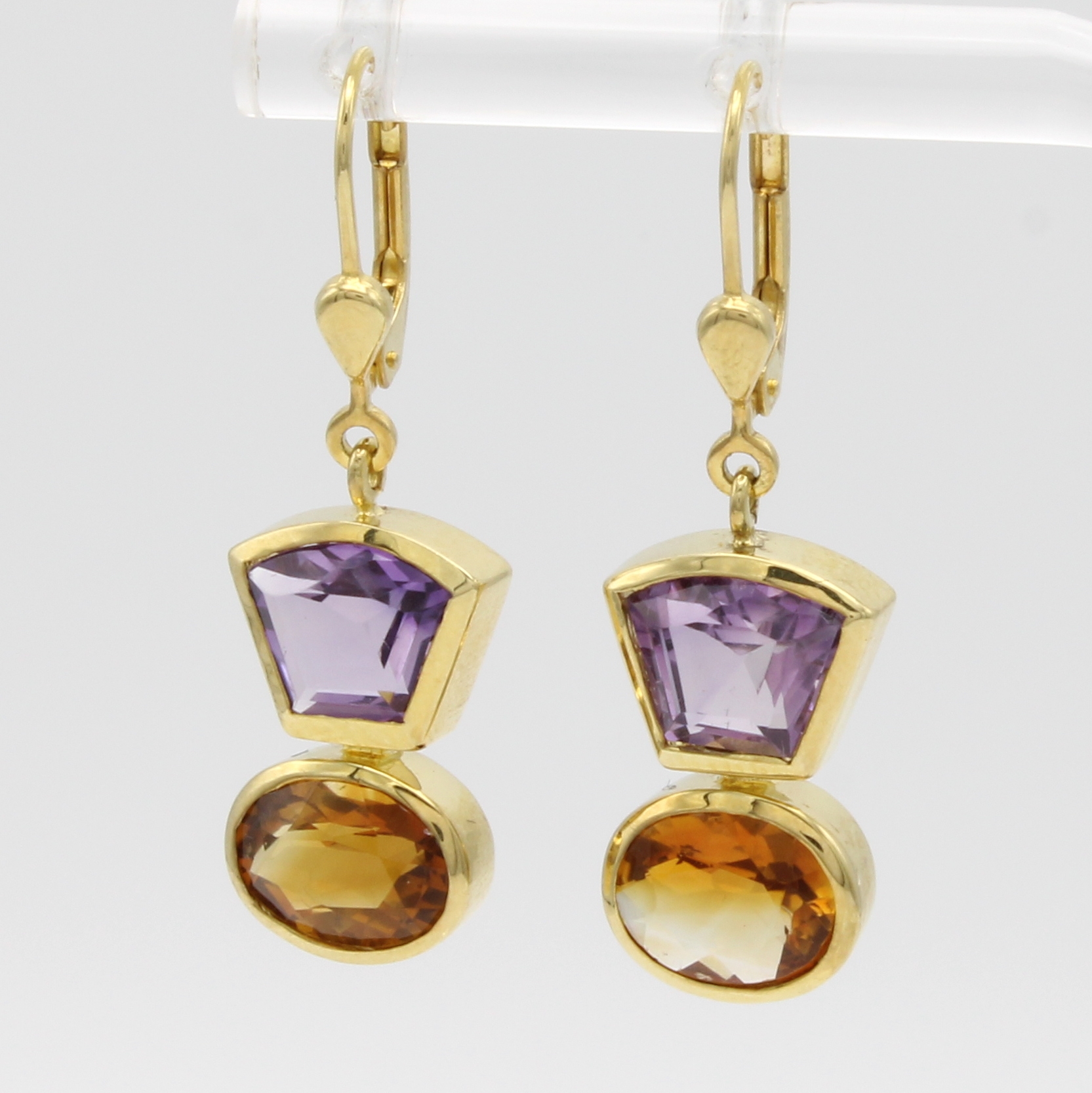 Image 27054728 - Paar Ohrgehänge mit Amethysten und Citrinen, GG 585/000, 4 Farbsteine zus. ca. 6 ct ...