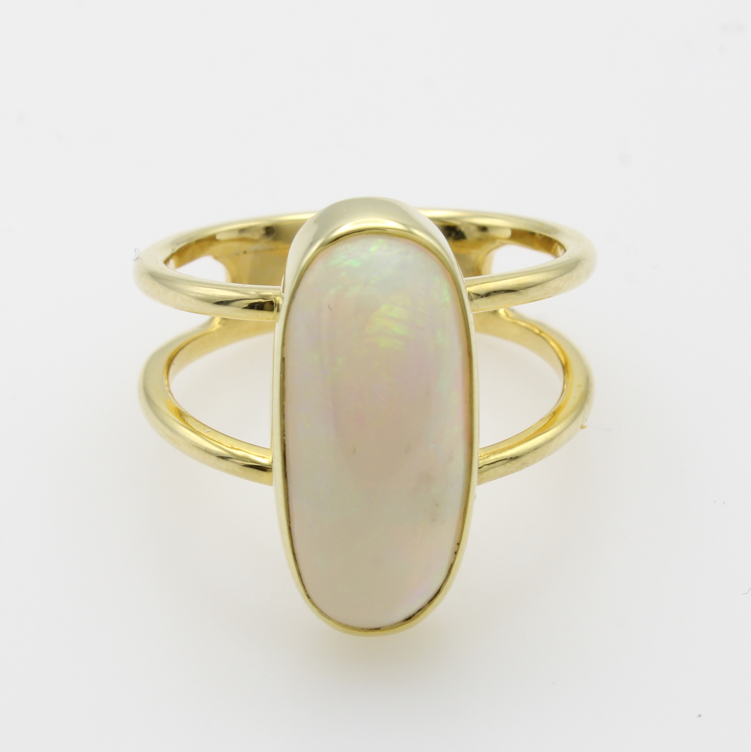 Image 27054812 - Ring mit Opal, GG 585/000, ovaler Opal ca. 4 ct, glatte Fassung, 2-rhg. Schiene, RW ca. ...