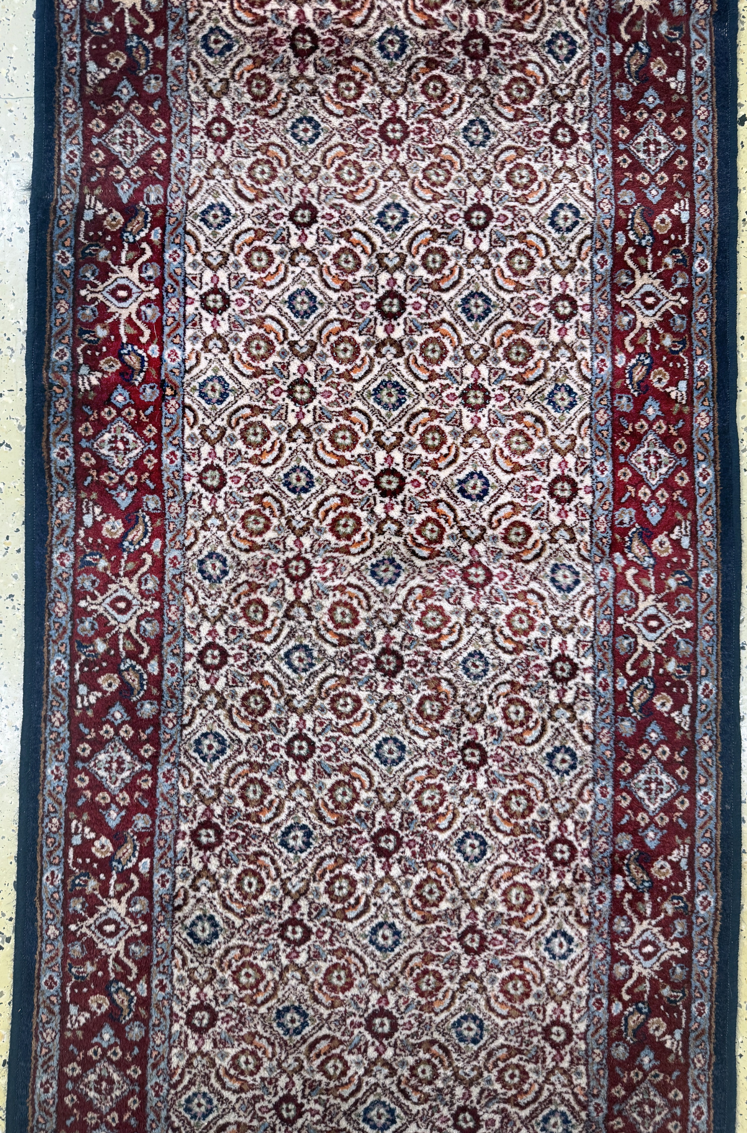 Detail c: Mud, Persien, Ende 20.Jhd, Wolle auf Baumwolle, ca. 380 x 80 cm, Reinigungsbedürftig, EHZ: 2