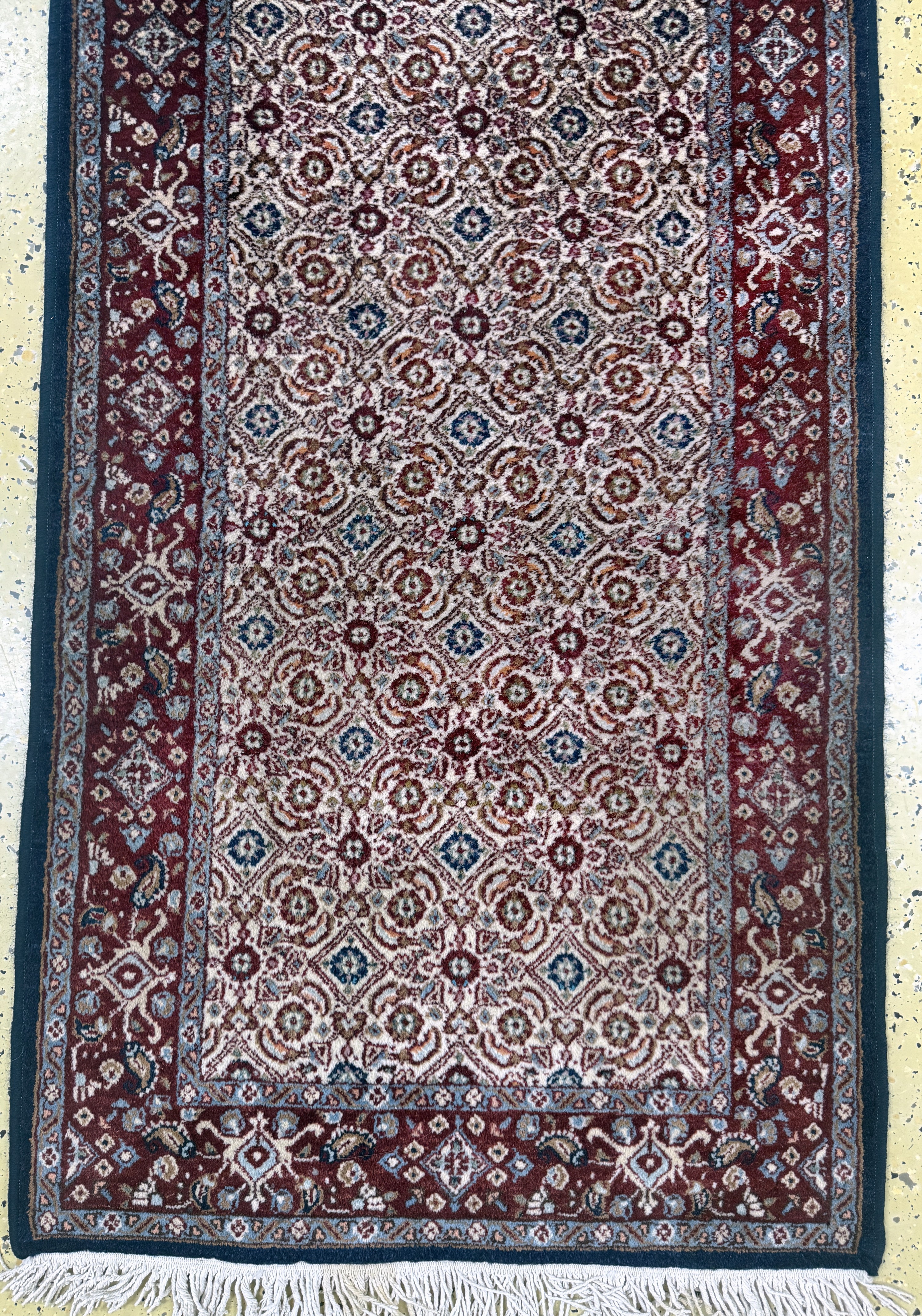 Detail d: Mud, Persien, Ende 20.Jhd, Wolle auf Baumwolle, ca. 380 x 80 cm, Reinigungsbedürftig, EHZ: 2