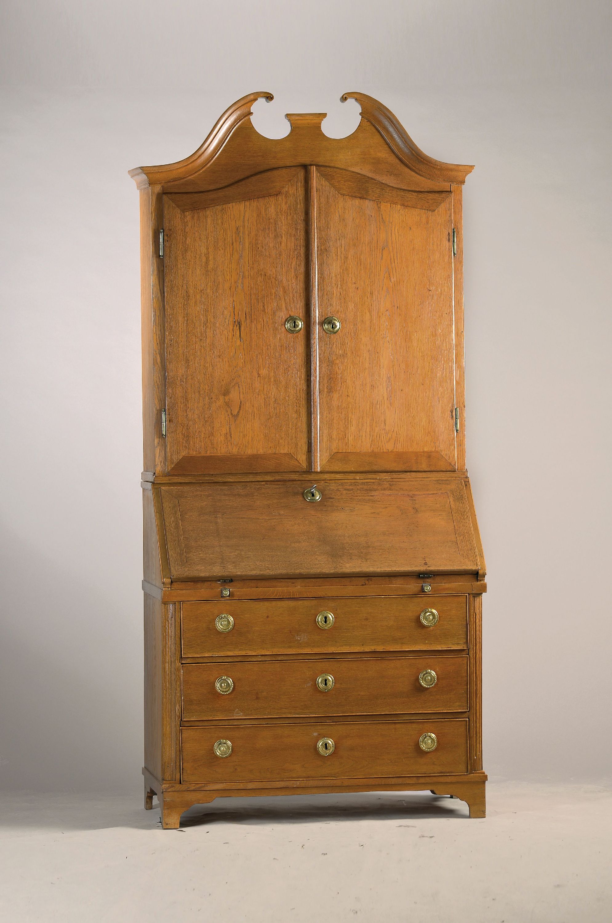 Image 27054899 - Aufsatzsekretär Barock, um 1740/50, Eiche massiv, Korpus mit 3 Schubladen, hinter ...