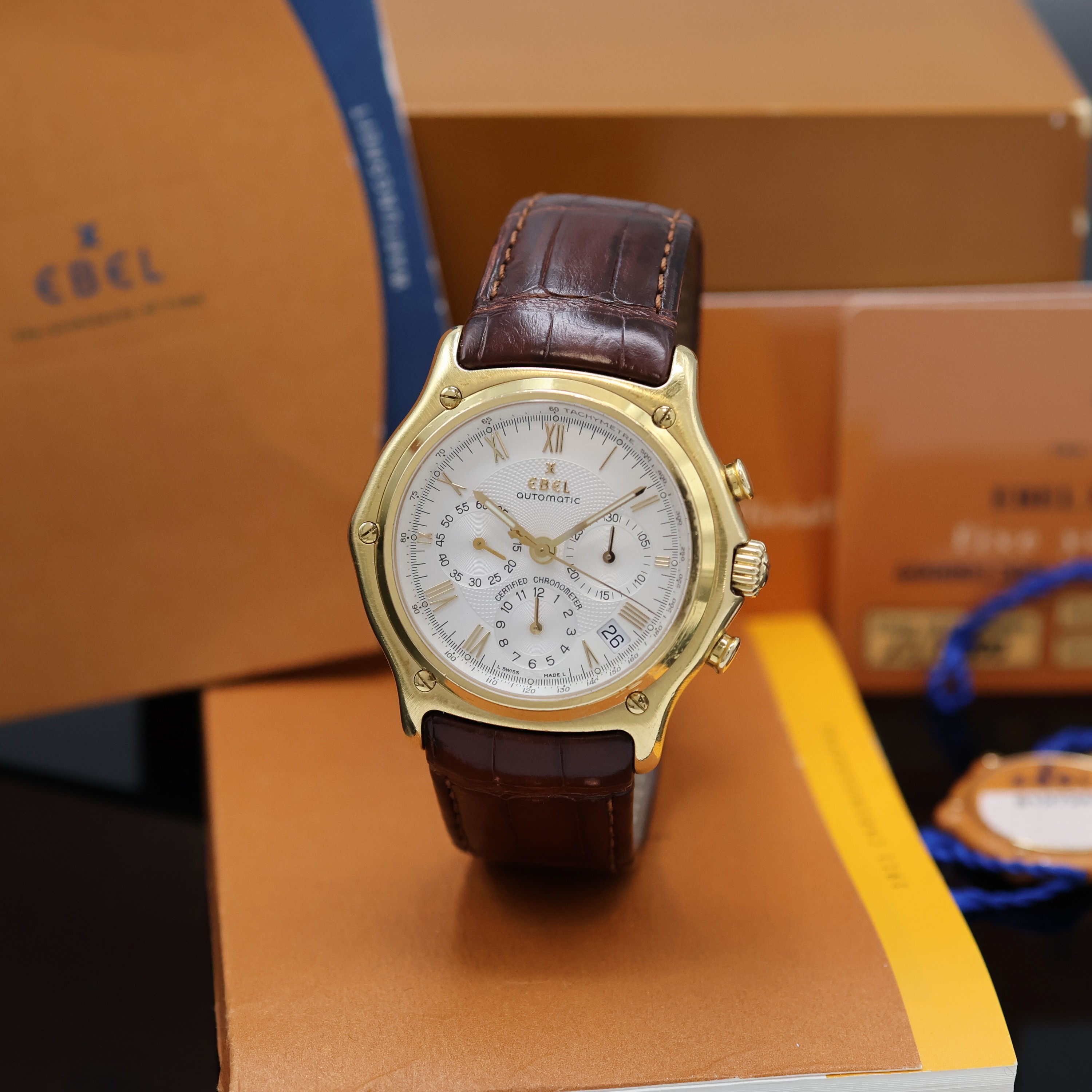 Image 27054933 - EBEL 1911 Armbandchronograph Le Modular in Chronometerqualität Referenz 8137241 in GG ...