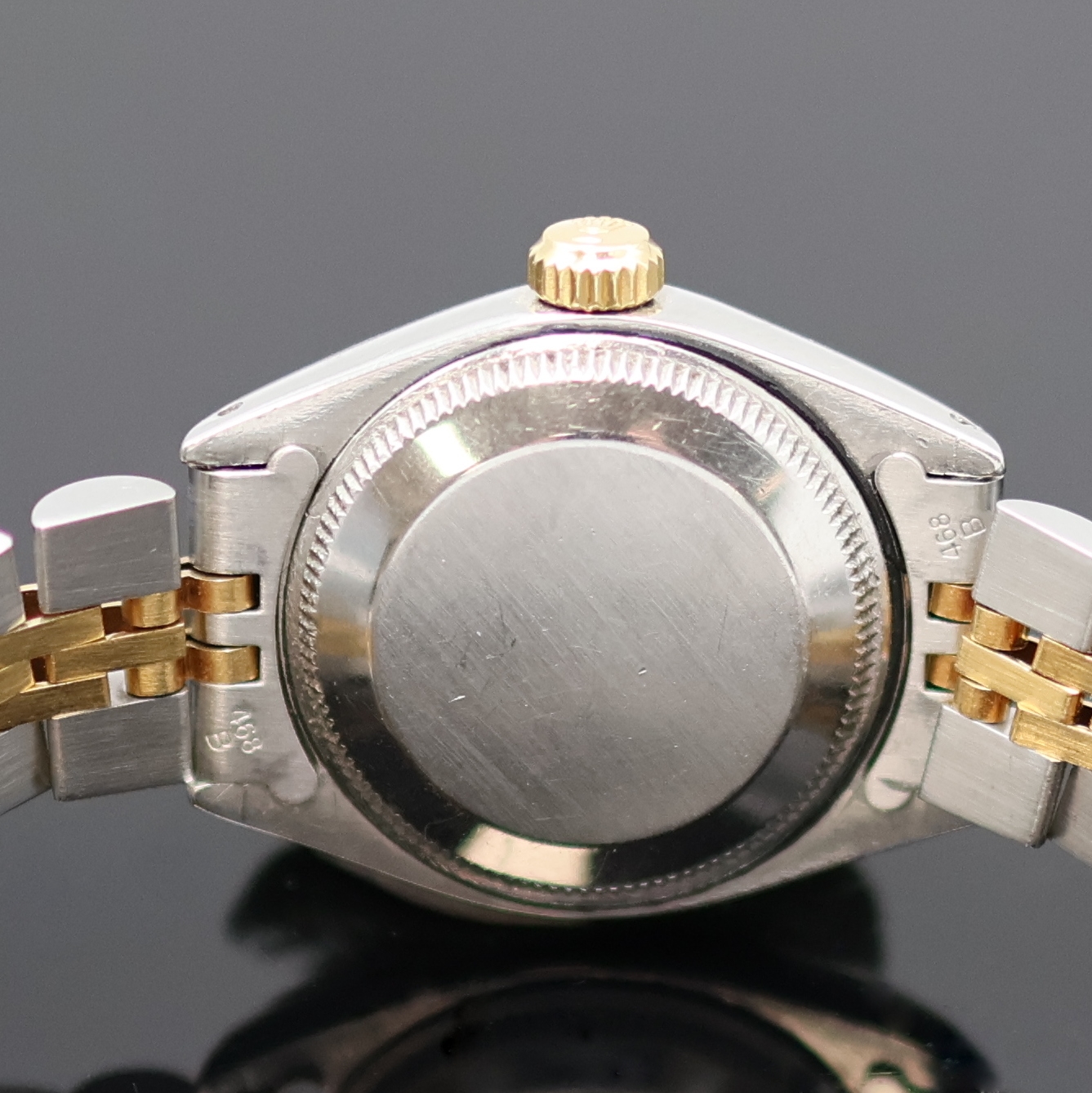 Detail e: ROLEX Datejust Damenarmbanduhr Referenz 6917, Schweiz um 1975, Automatik, Edelstahl/Gold komb. inkl. Jubileeband m. Faltschl., Boden und Krone ...