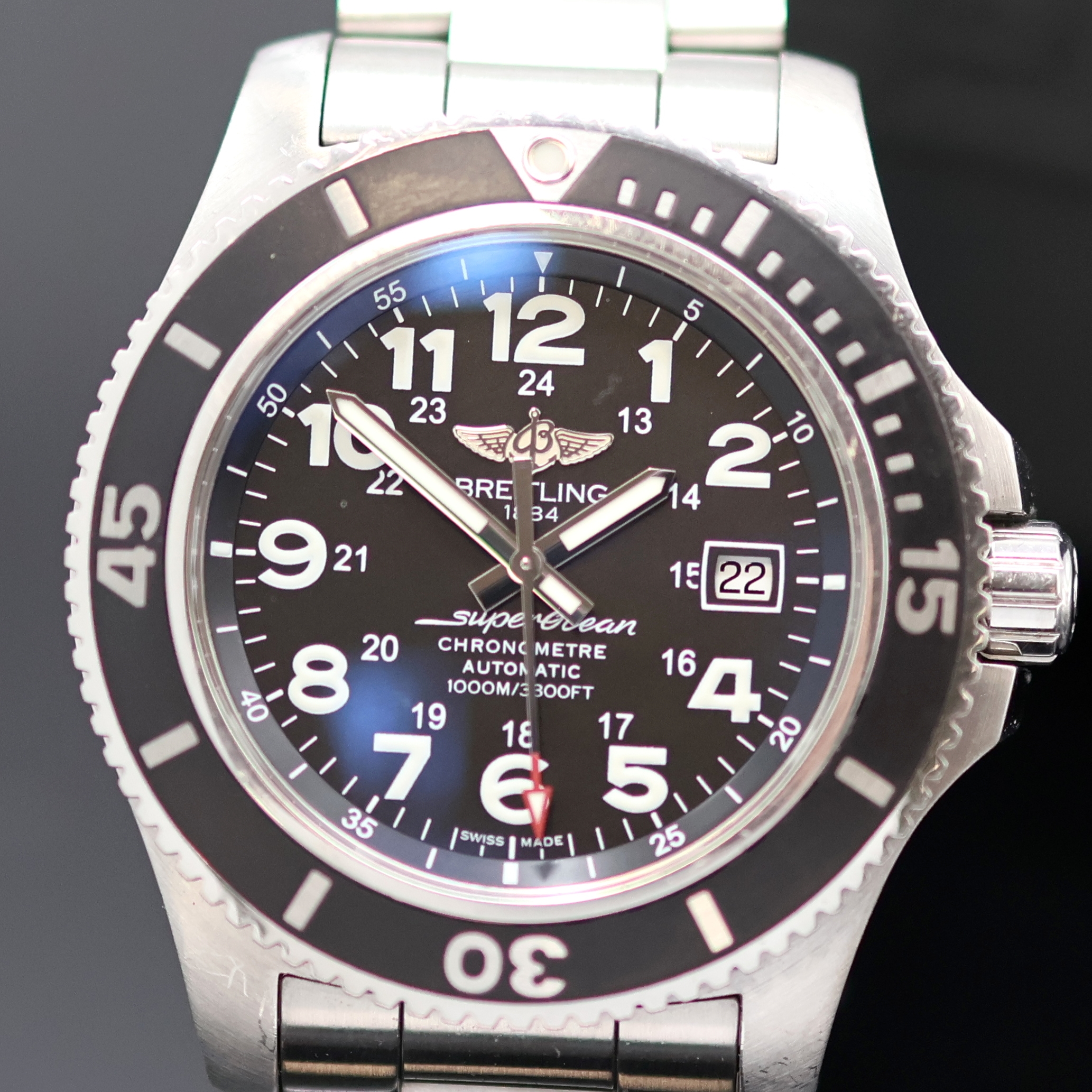 Detail b: BREITLING Herrenarmbanduhr Superocean II Referenz A17392, Automatik, Schweiz um 2017, Chronometer in Edelstahl inkl. Gliederband m. Faltschl., Boden ...